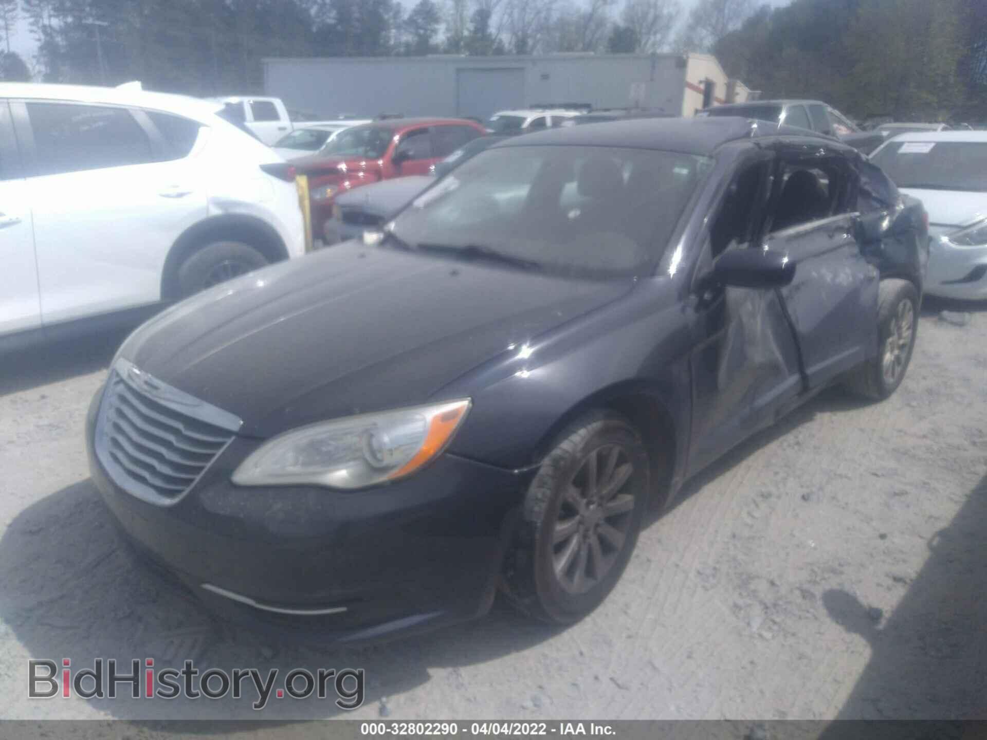 2013 CHRYSLER 200 - VIN: 1C3CCBAB5DN686761 - Фото 2
