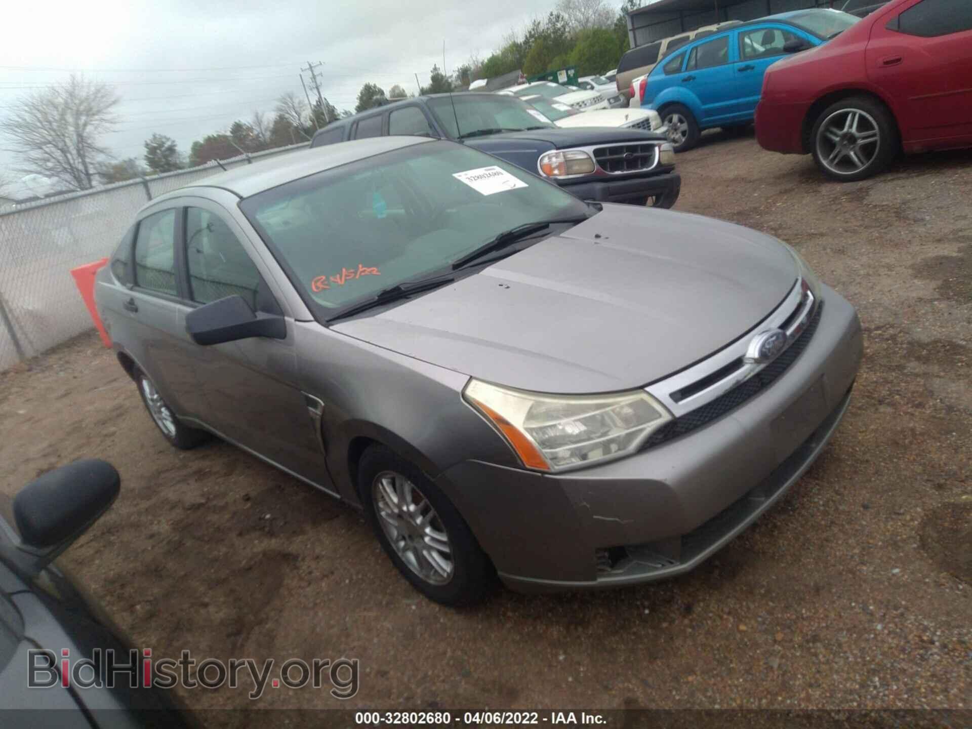 Photo 1FAHP35NX8W215467 - FORD FOCUS 2008