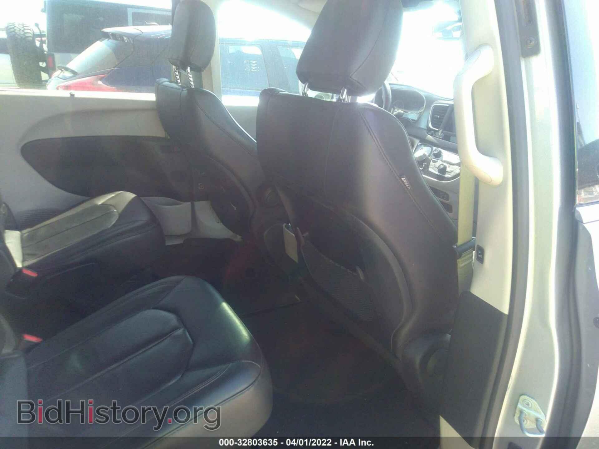 2020 CHRYSLER PACIFICA - VIN: 2C4RC1BGXLR133244 - Фото 8