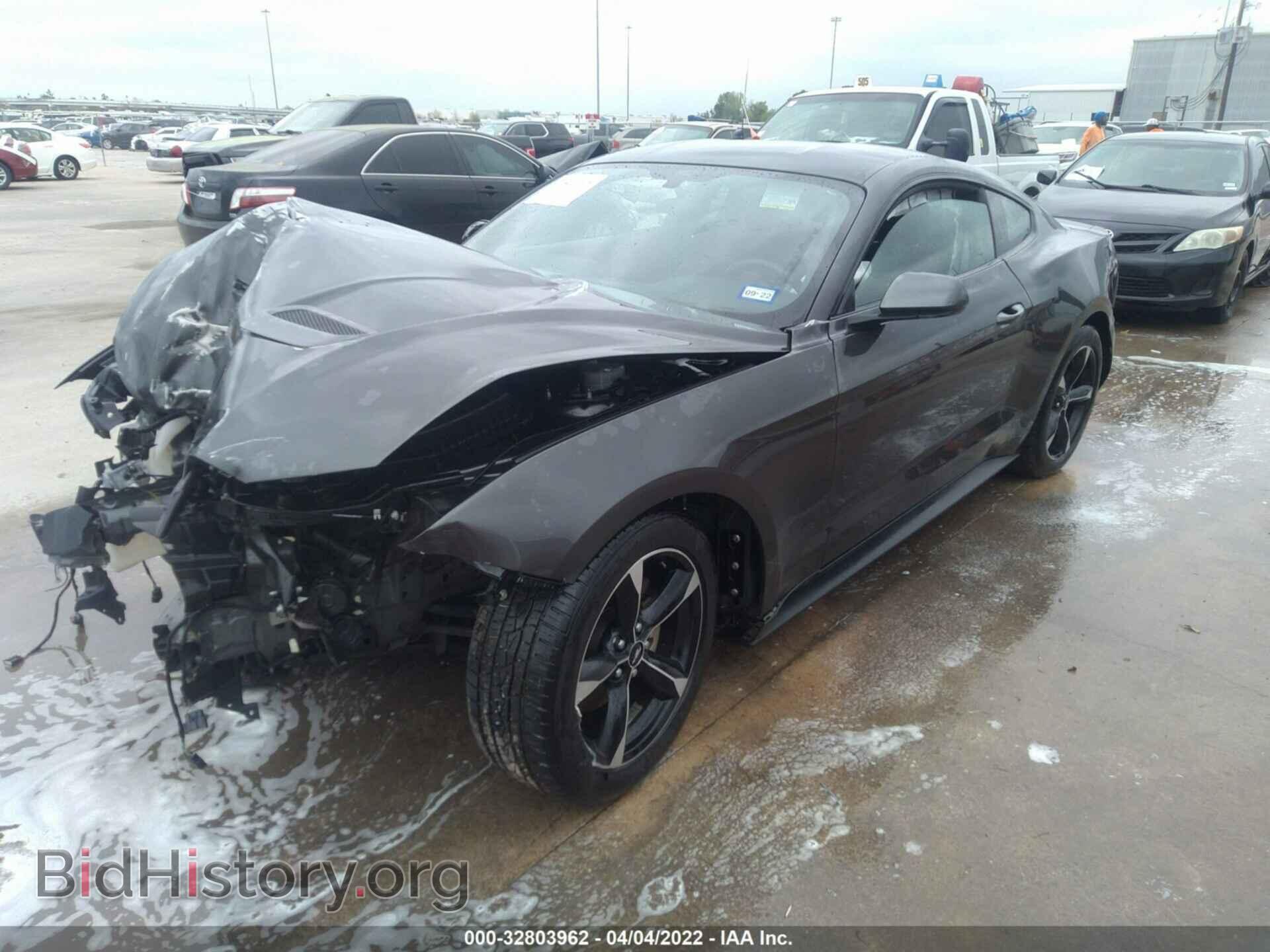 2018 FORD MUSTANG - VIN: 1FA6P8TH4J5165601 - Фото 2