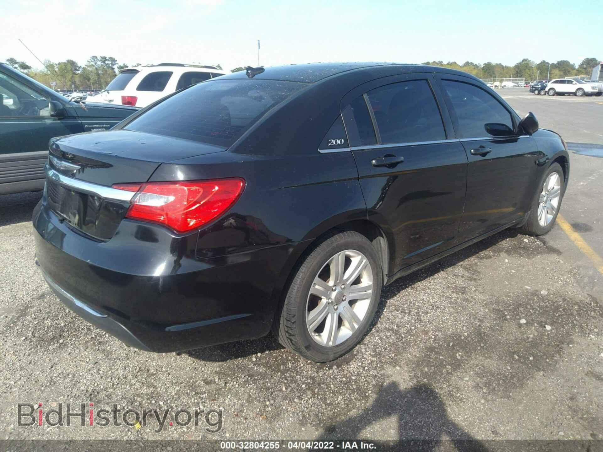 2012 CHRYSLER 200 - VIN: 1C3CCBAB8CN244782 - Фото 4