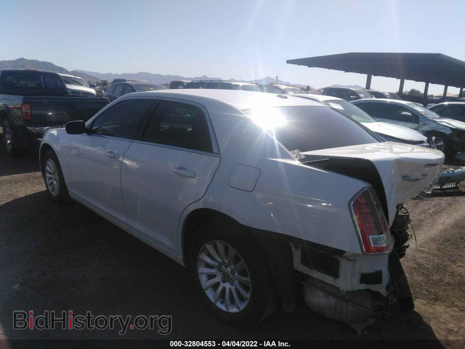 2011 CHRYSLER 300 - VIN: 2C3CA4CG4BH523356 - Фото 3