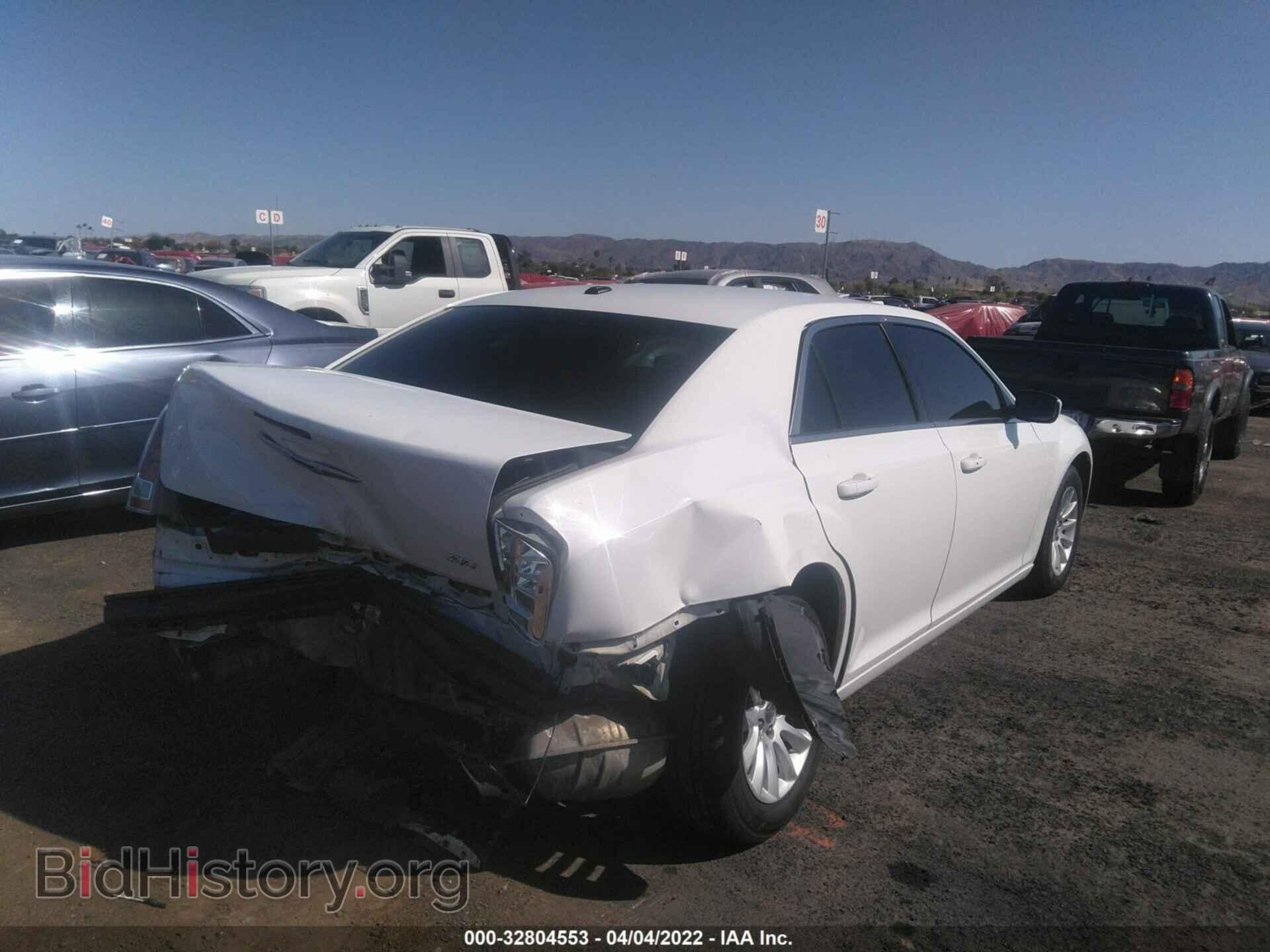 2011 CHRYSLER 300 - VIN: 2C3CA4CG4BH523356 - Фото 4