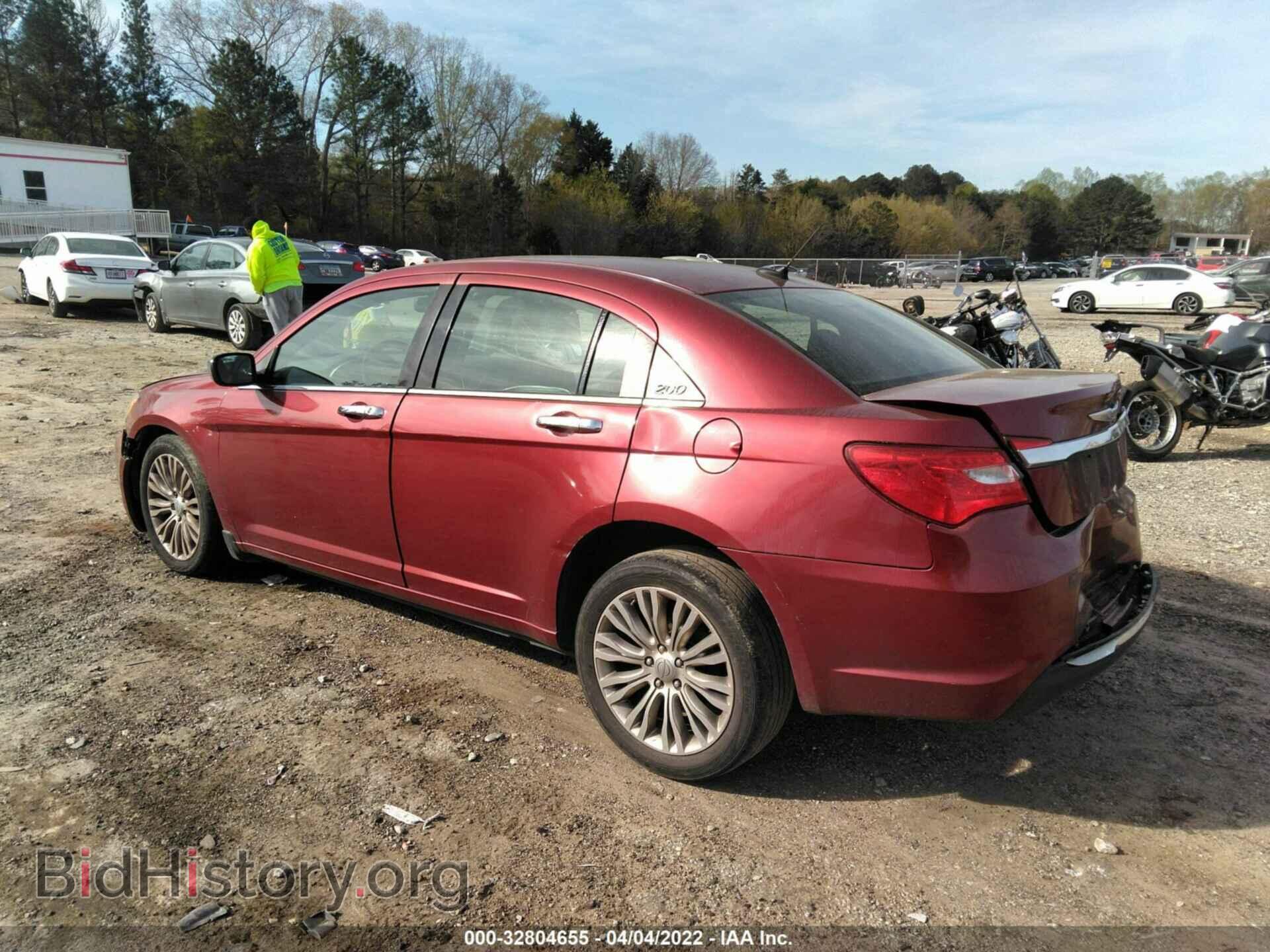 2012 CHRYSLER 200 - VIN: 1C3CCBCG2CN106437 - Фото 3