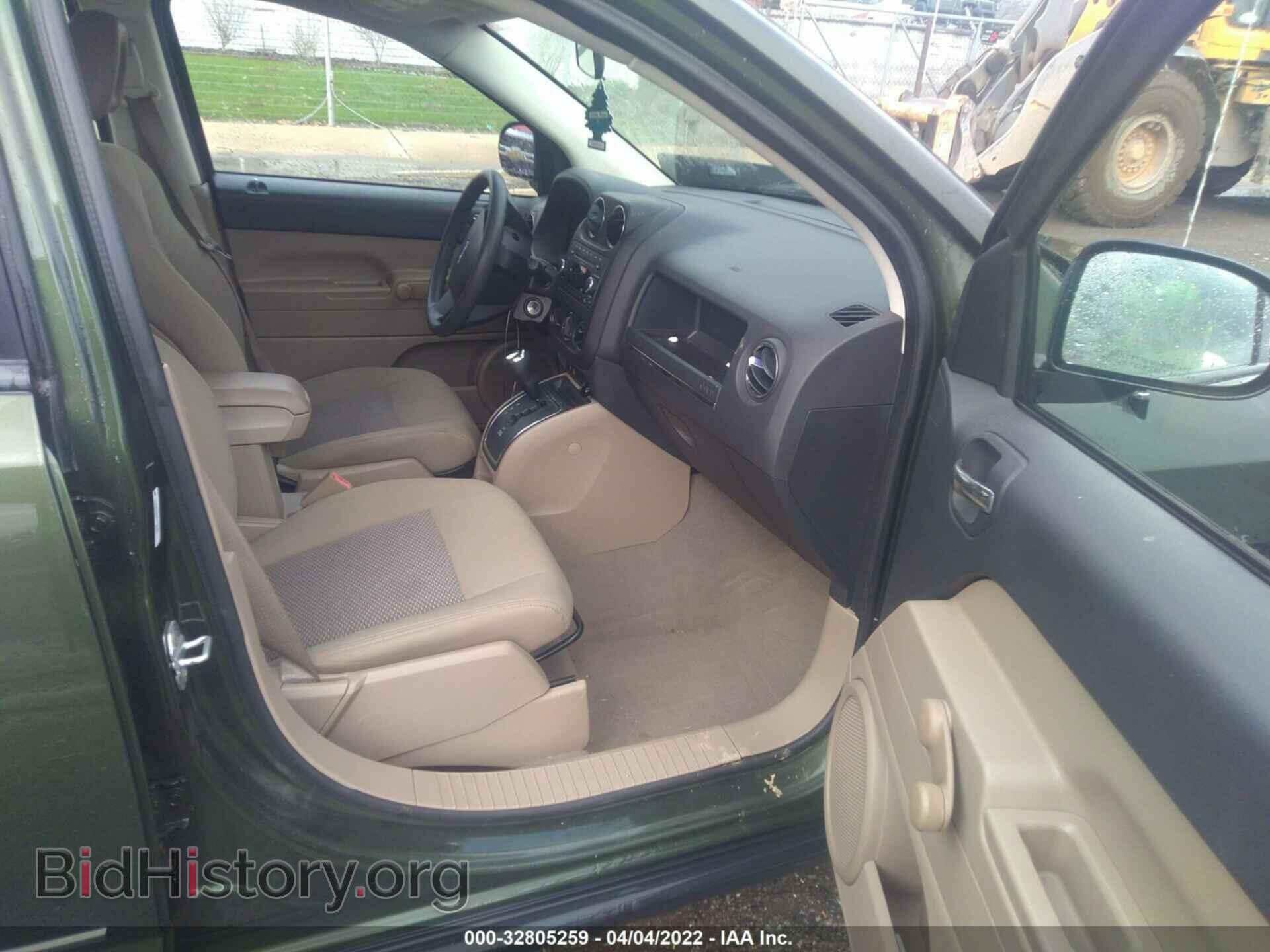 2009 JEEP COMPASS - VIN: 1J4FT47A49D124120 - Фото 5