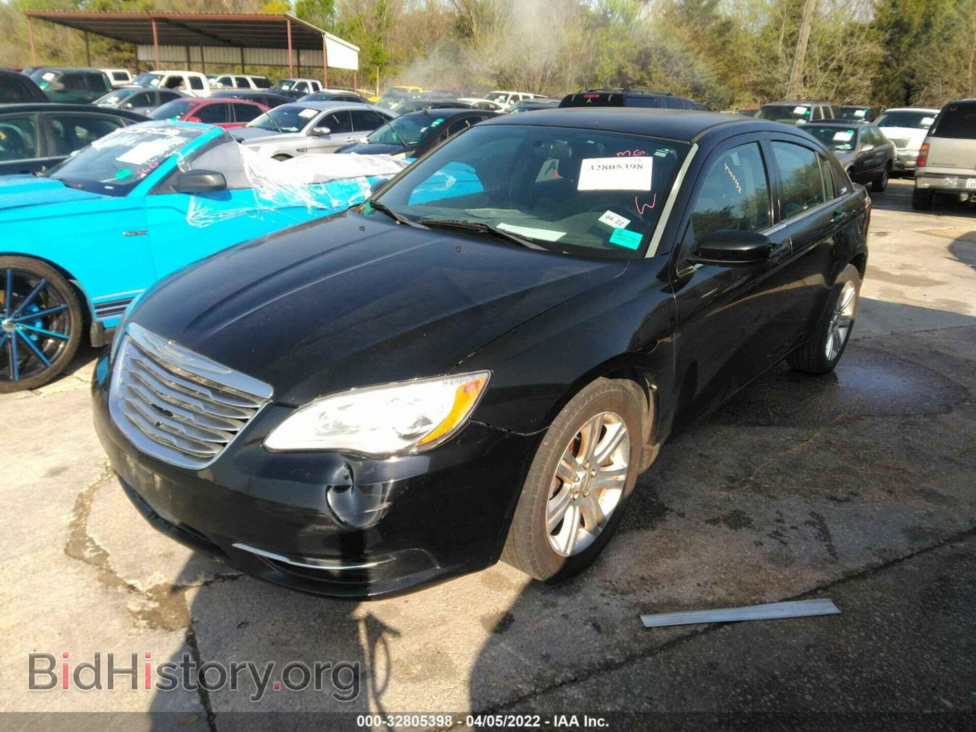 2013 CHRYSLER 200 - VIN: 1C3CCBBB2DN735185 - Фото 2