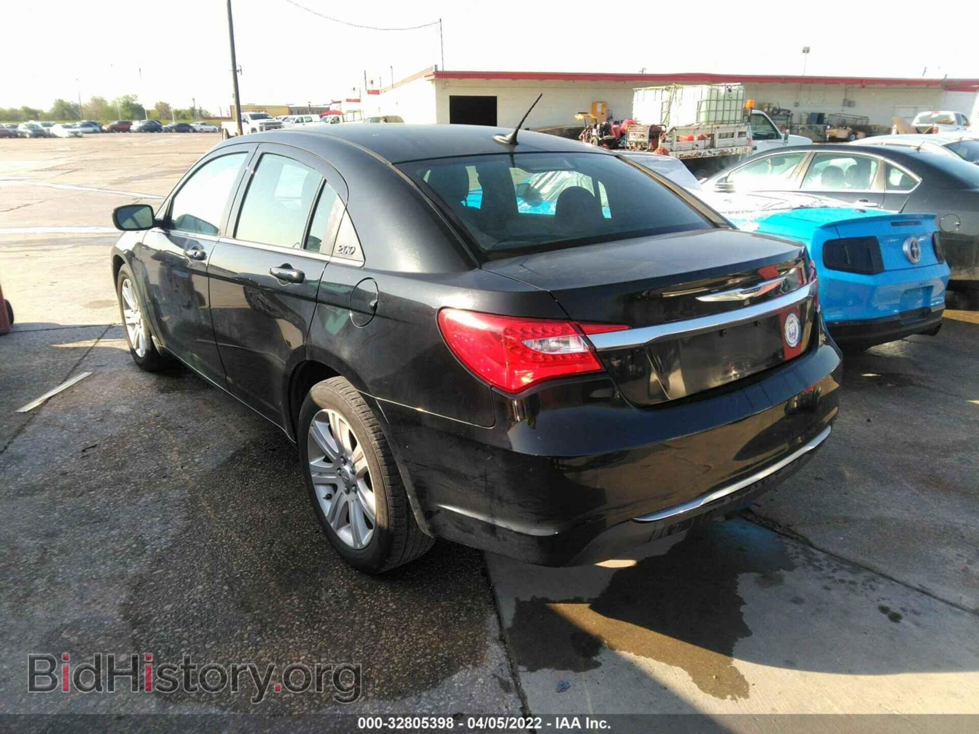 2013 CHRYSLER 200 - VIN: 1C3CCBBB2DN735185 - Фото 3