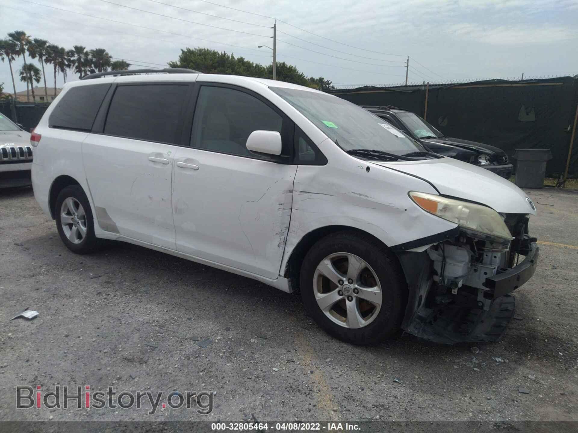 Photo 5TDKK3DC5DS375734 - TOYOTA SIENNA 2013
