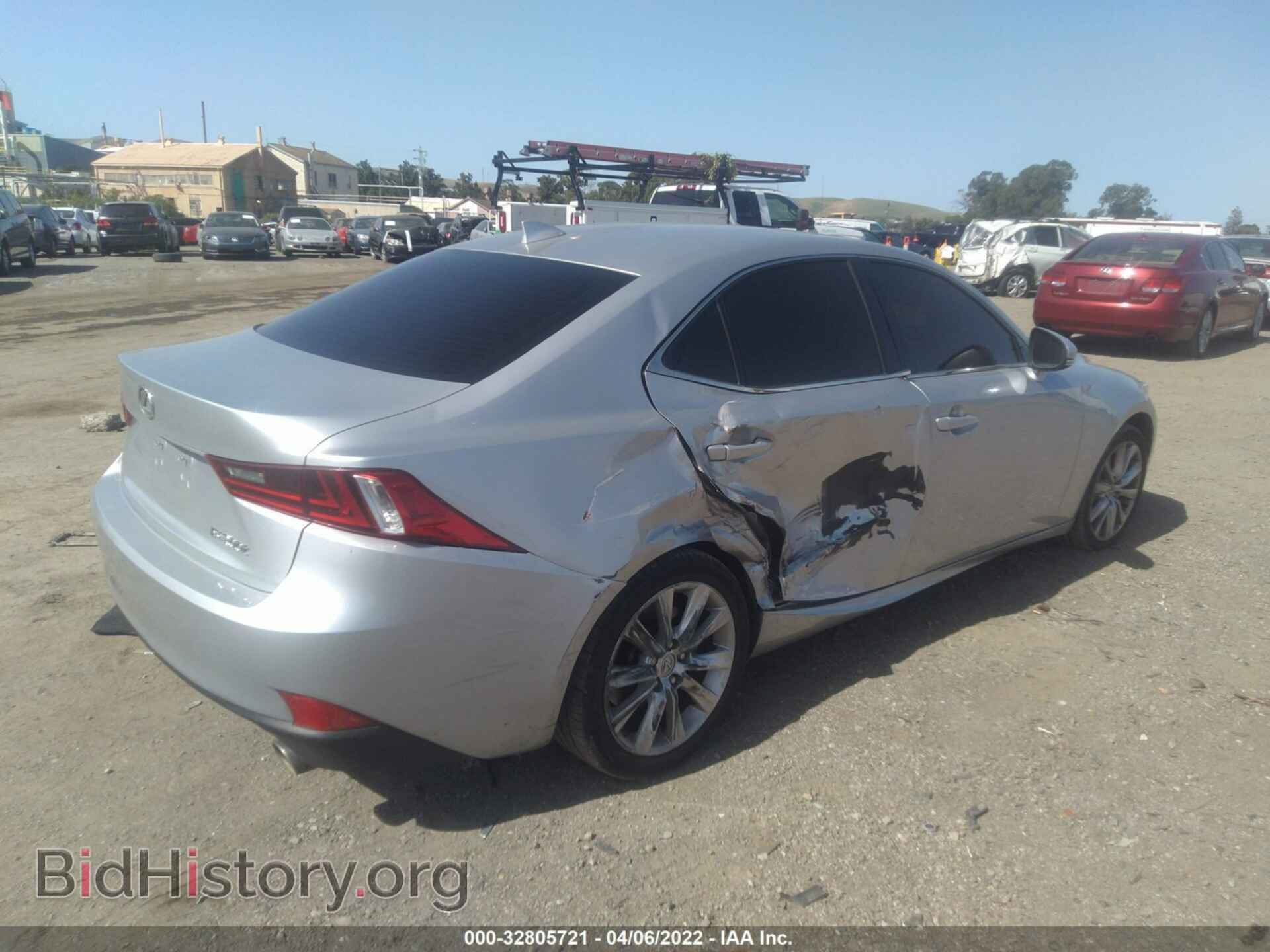 2016 LEXUS IS 200T - VIN: JTHBA1D22G5009737 - Фото 4
