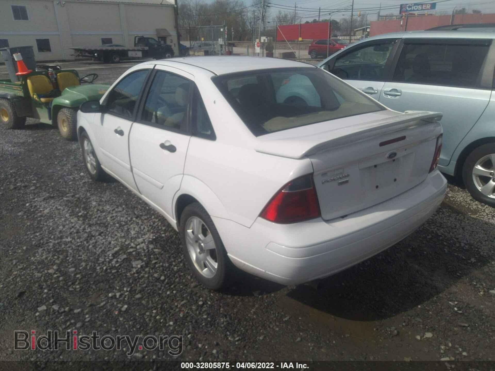 2007 FORD FOCUS - VIN: 1FAHP34N17W166076 - Фото 3