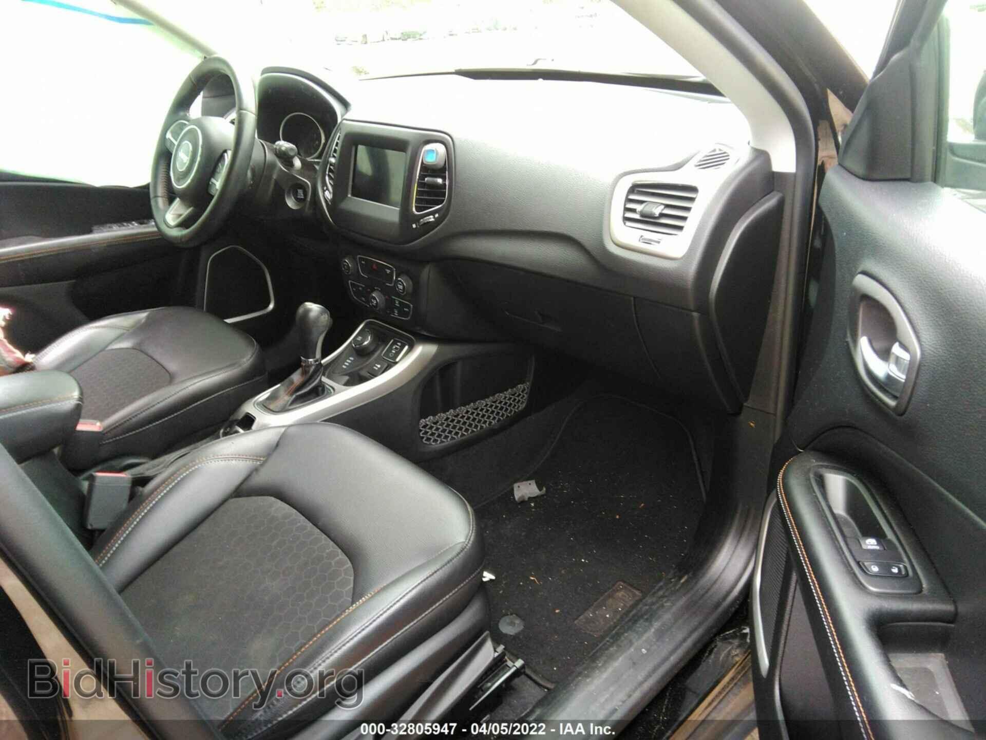 2018 JEEP COMPASS - VIN: 3C4NJDBB4JT261385 - Фото 5