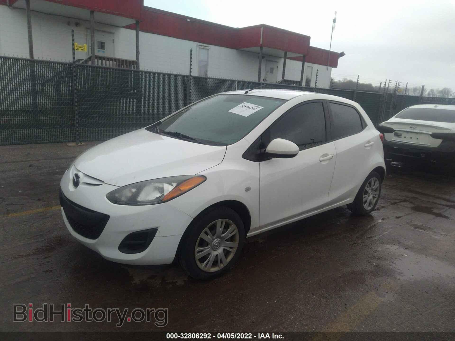 2013 MAZDA MAZDA2 - VIN: JM1DE1KZ4D0164183 - Фото 2