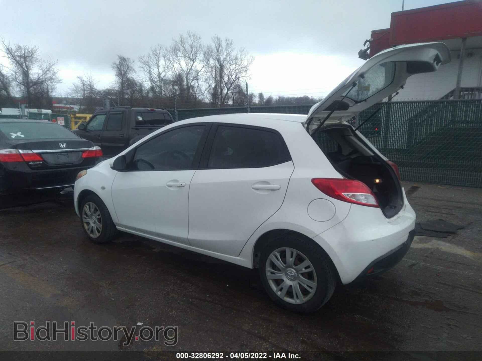 2013 MAZDA MAZDA2 - VIN: JM1DE1KZ4D0164183 - Фото 3