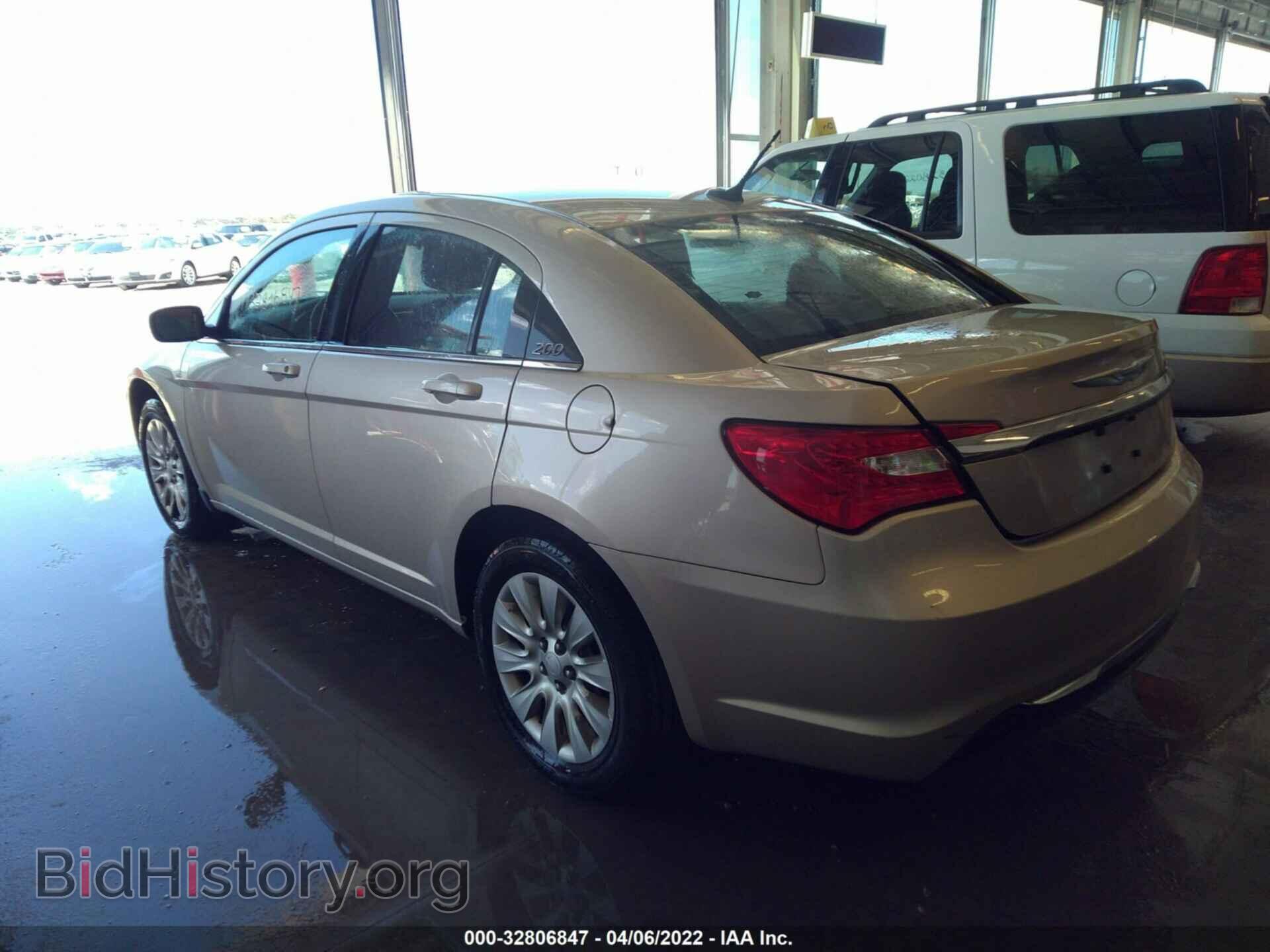 2014 CHRYSLER 200 - VIN: 1C3CCBAB2EN237233 - Photo 3