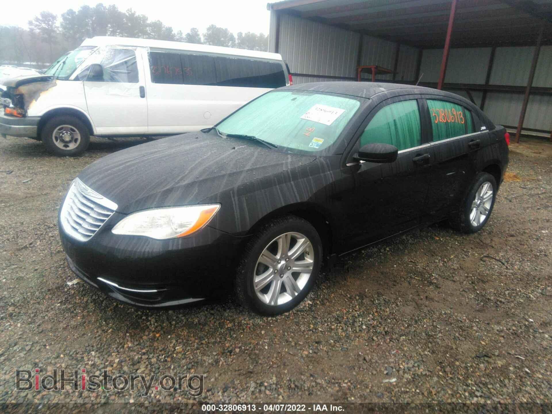 2012 CHRYSLER 200 - VIN: 1C3CCBBG8CN131361 - Фото 2