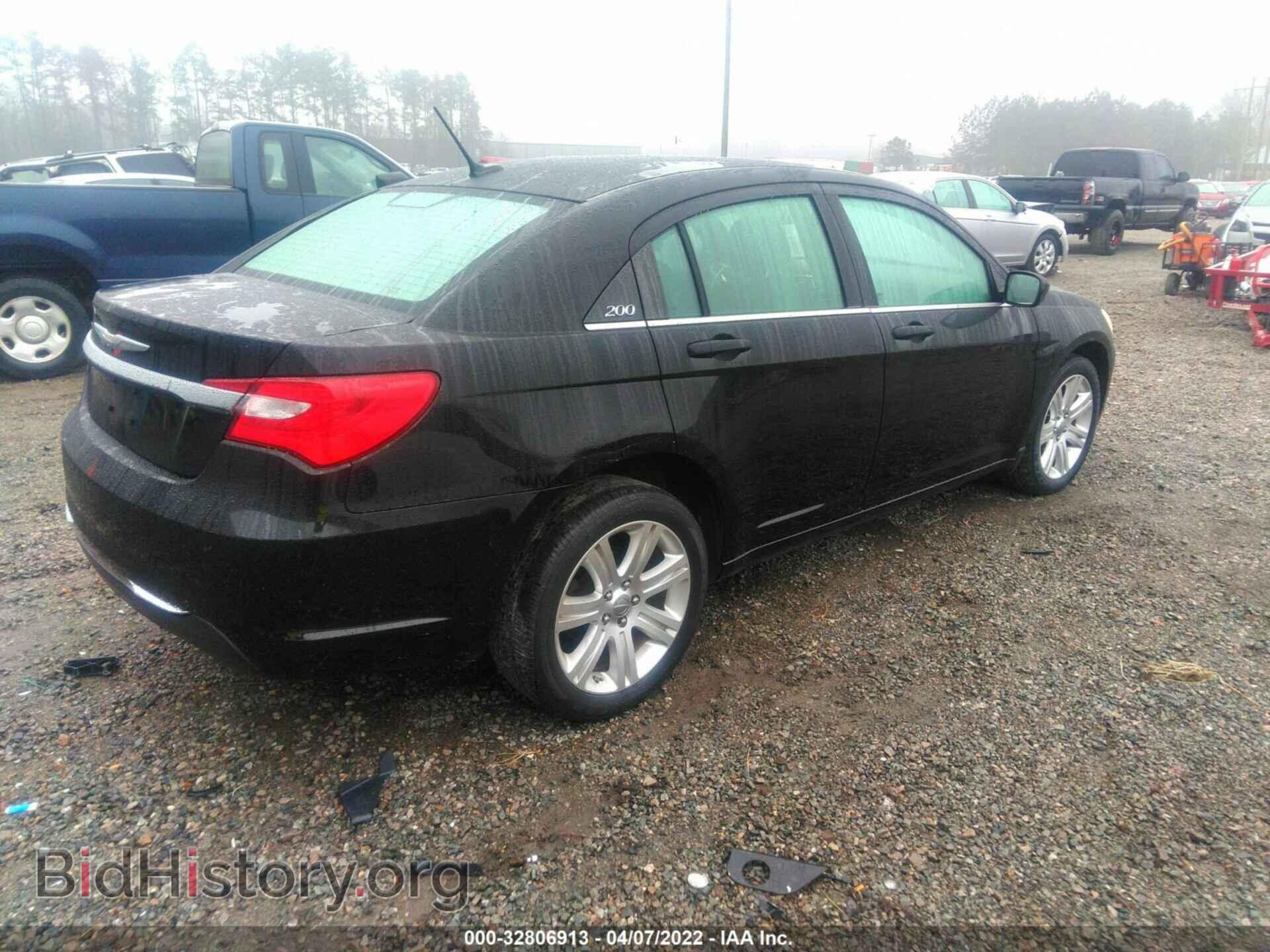 2012 CHRYSLER 200 - VIN: 1C3CCBBG8CN131361 - Фото 4