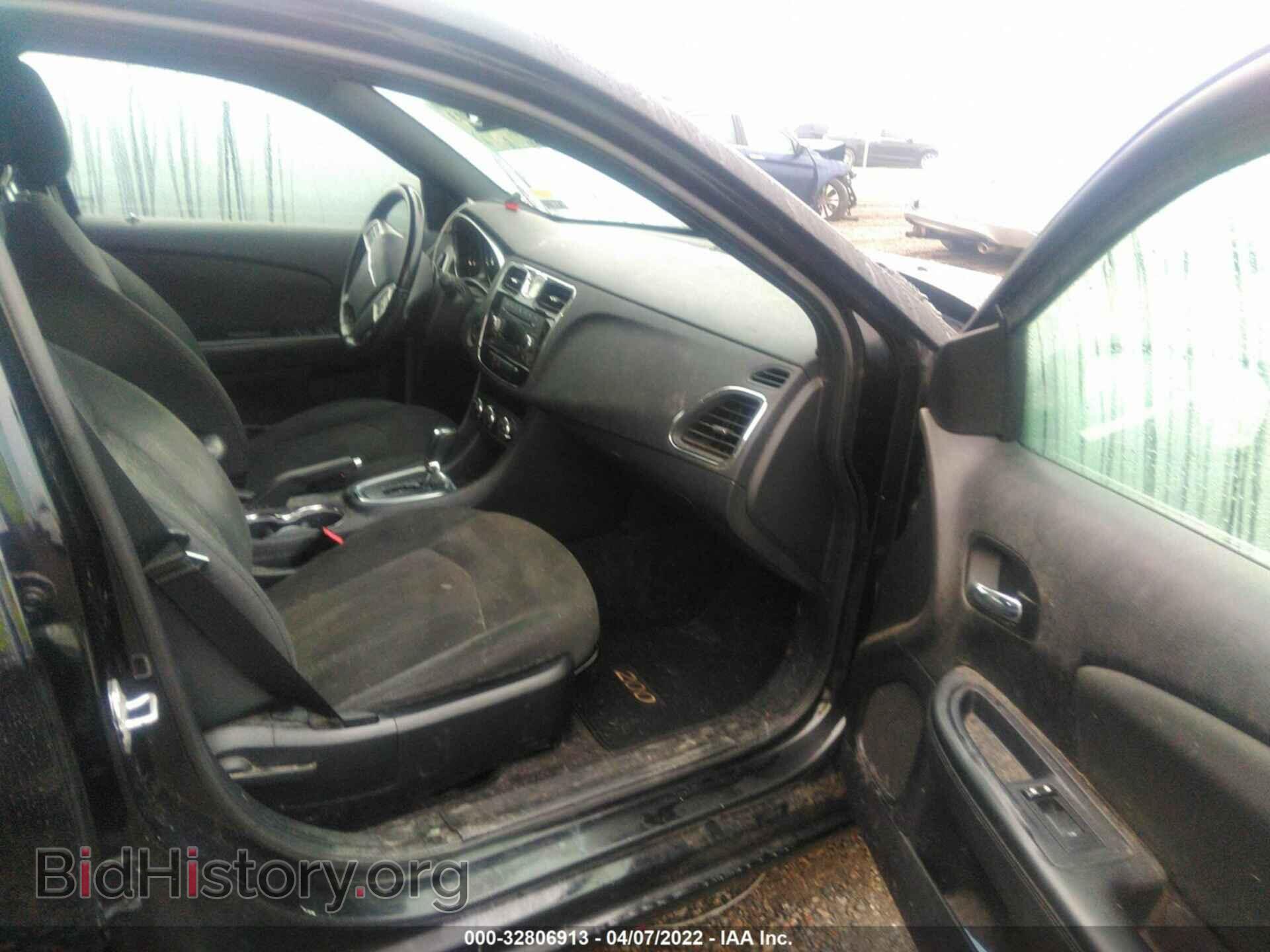 2012 CHRYSLER 200 - VIN: 1C3CCBBG8CN131361 - Фото 5