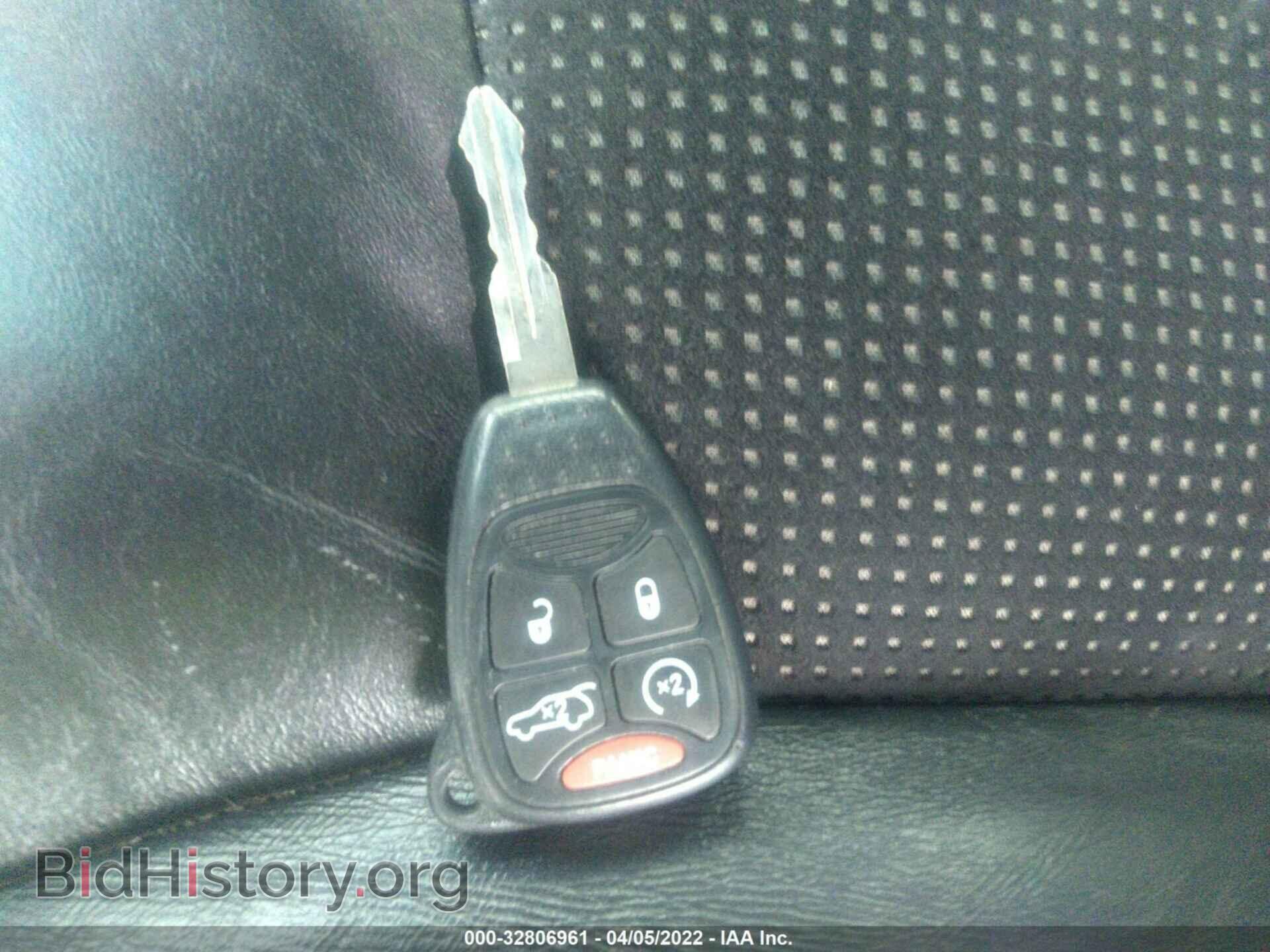 2011 CHRYSLER 200 - VIN: 1C3BC8FG8BN600164 - Фото 11