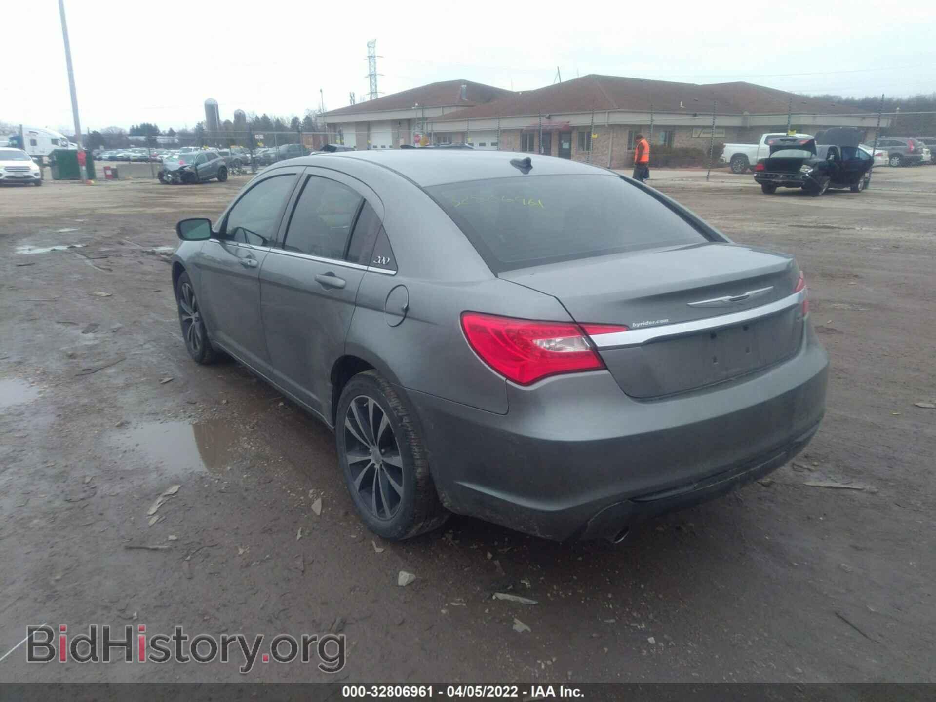 2011 CHRYSLER 200 - VIN: 1C3BC8FG8BN600164 - Фото 3