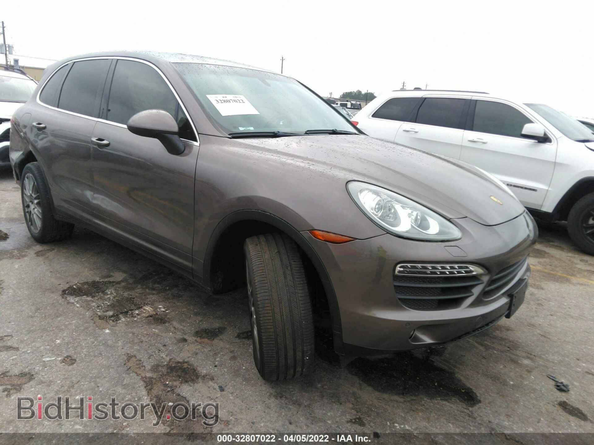 Photo WP1AB2A21BLA52280 - PORSCHE CAYENNE 2011