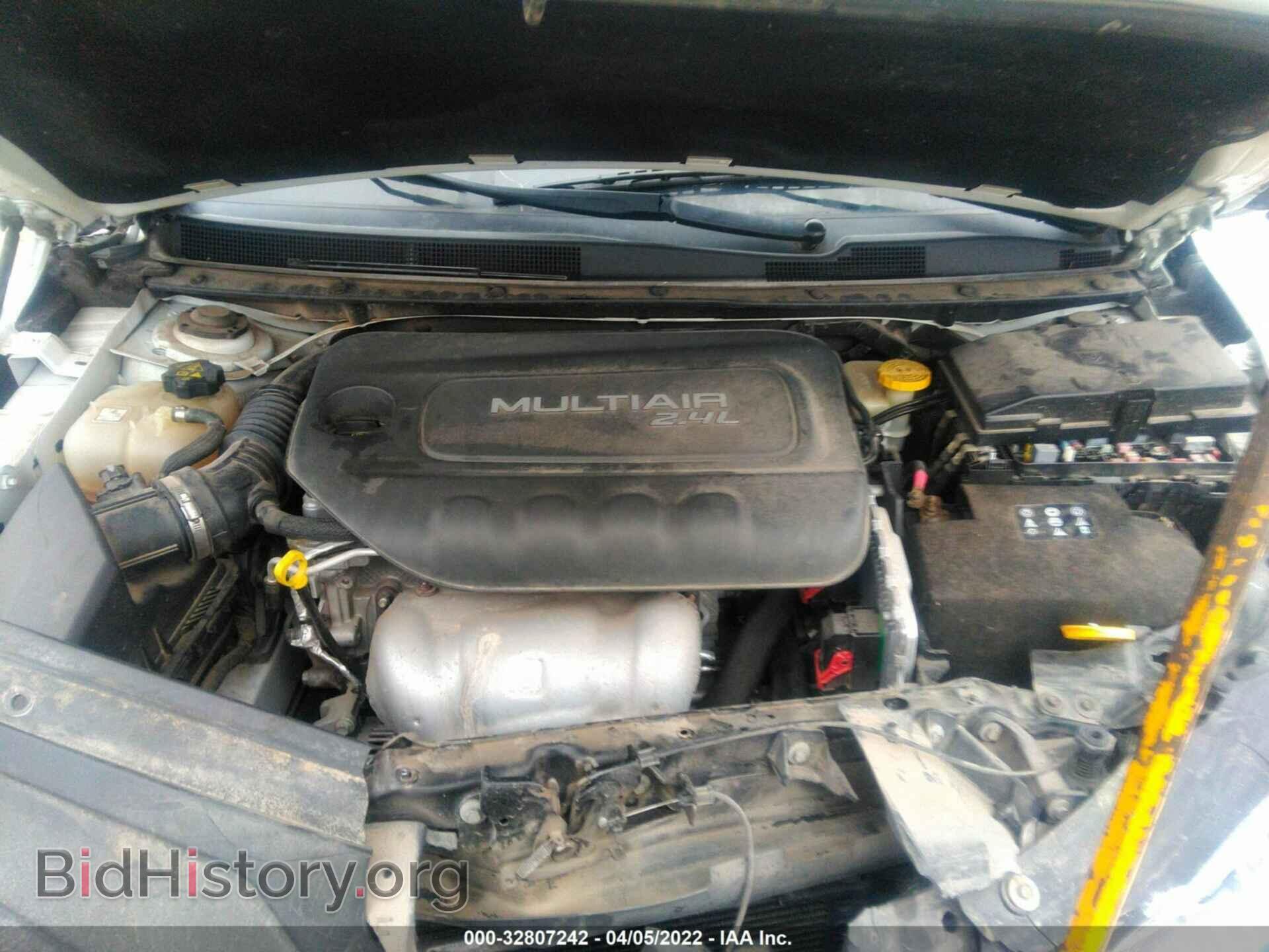 2015 CHRYSLER 200 - VIN: 1C3CCCAB8FN555087 - Фото 10