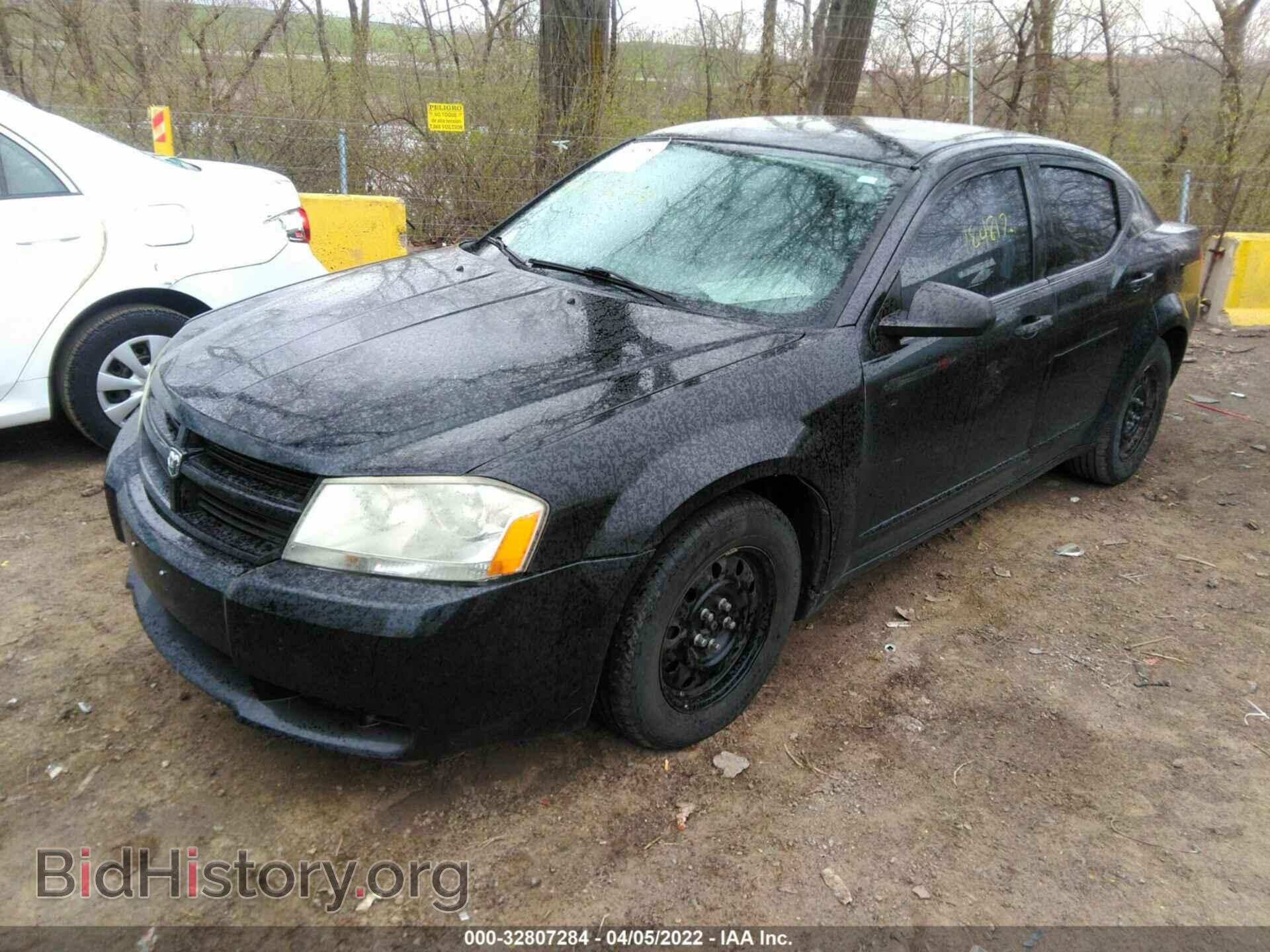 2010 DODGE AVENGER - VIN: 1B3CC4FB3AN155040 - Photo 2