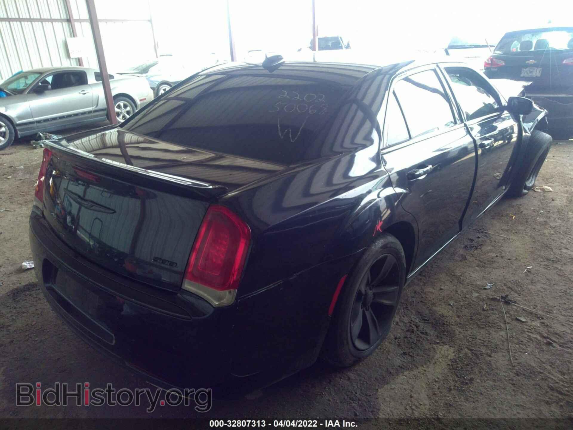 2017 CHRYSLER 300 - VIN: 2C3CCAAG0HH608165 - Фото 4
