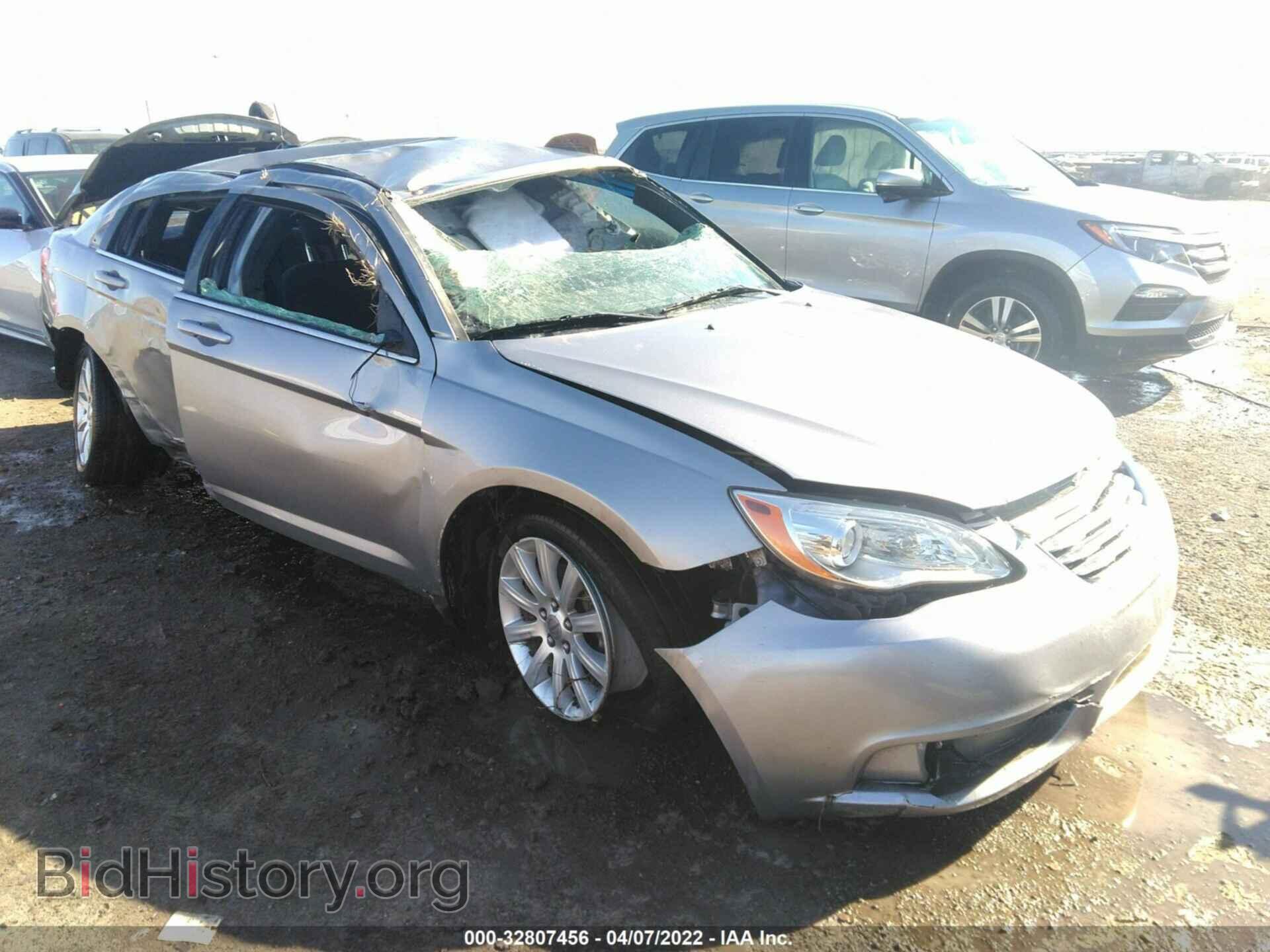 Photo 1C3CCBBG1DN556437 - CHRYSLER 200 2013