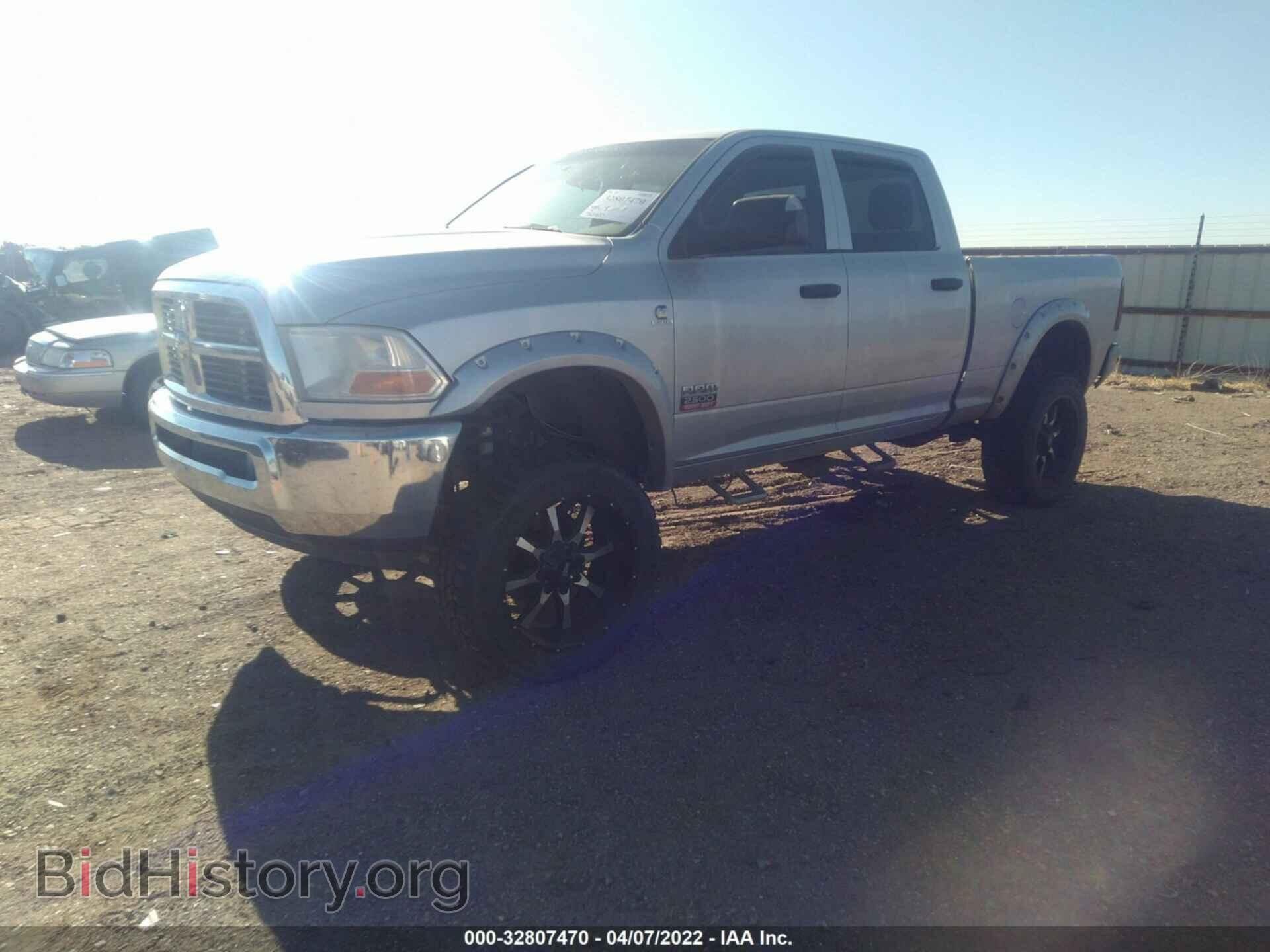 2011 RAM 2500 - VIN: 3D7UT2CL1BG637994 - Photo 2