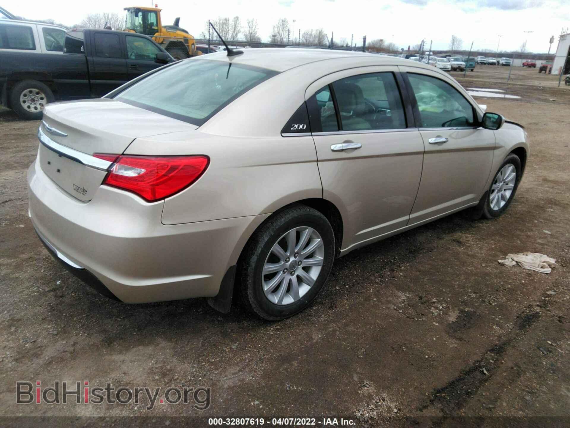 2014 CHRYSLER 200 - VIN: 1C3CCBCGXEN180434 - Фото 4