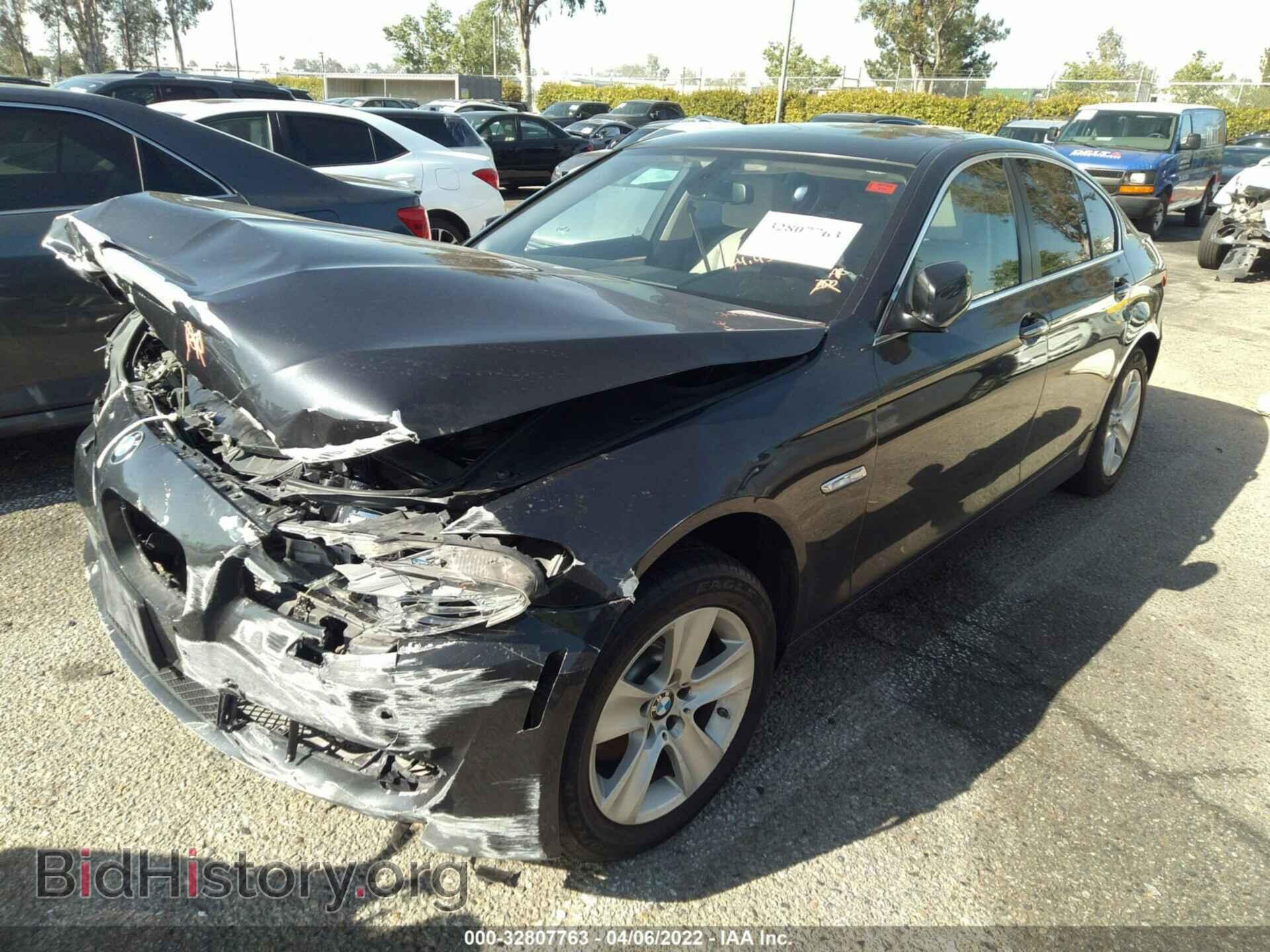 2011 BMW 5 SERIES - VIN: WBAFR1C55BDS36097 - Фото 2