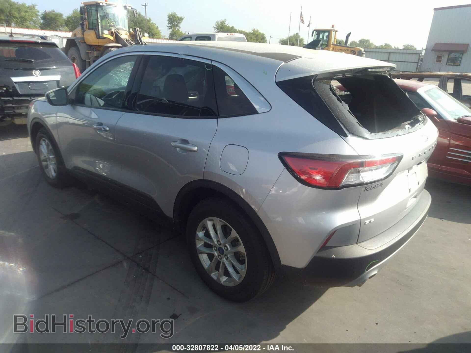 2020 FORD ESCAPE - VIN: 1FMCU0G69LUA76305 - Фото 3
