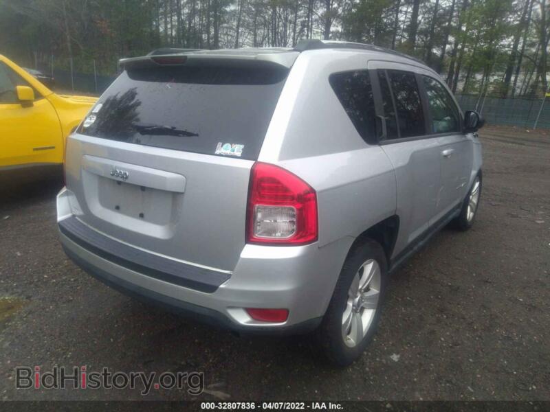 2012 Jeep COMPASS (VIN 1C4NJCBB3CD626741) — фото 4 из 11
