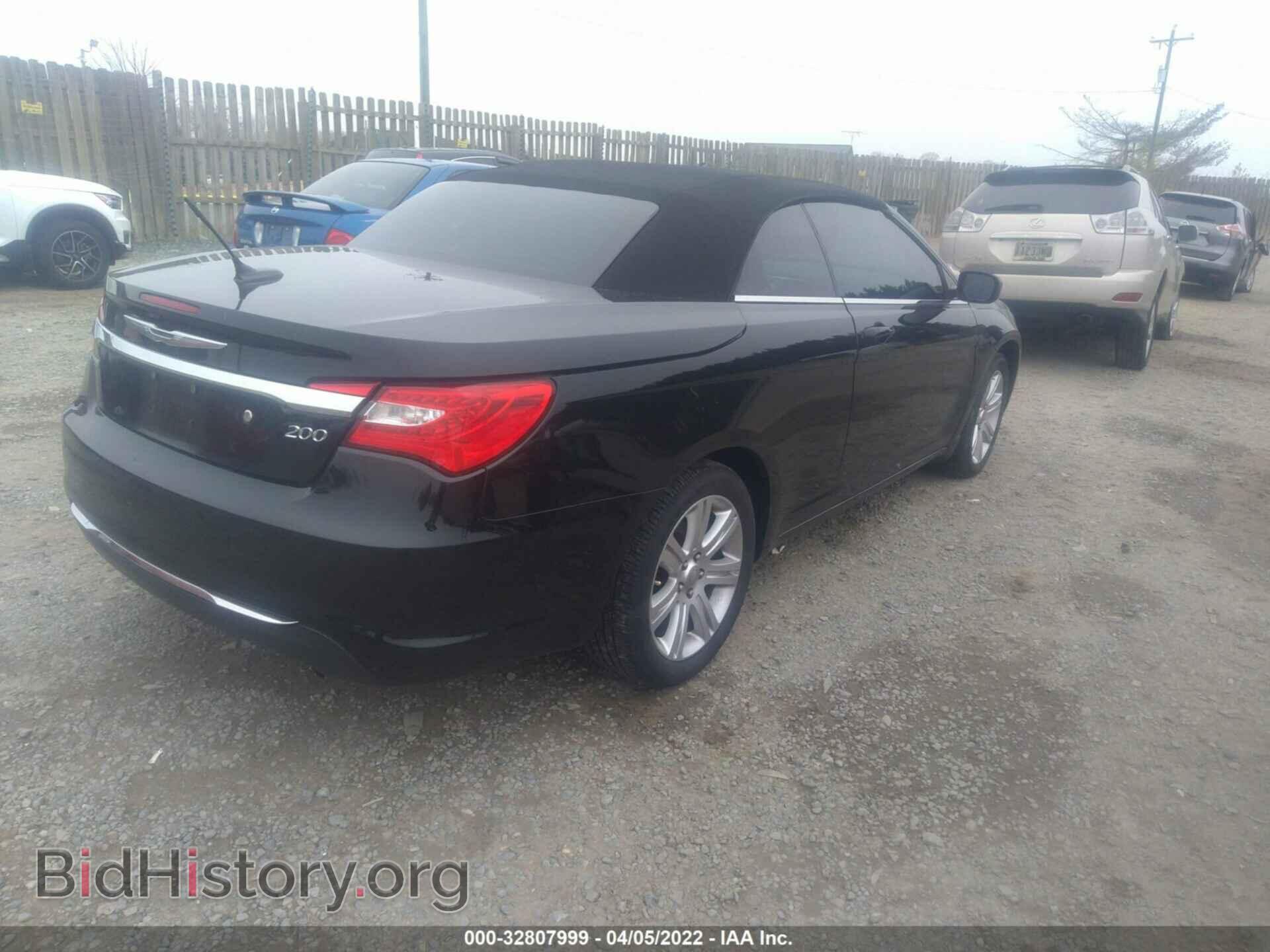 2011 CHRYSLER 200 - VIN: 1C3BC2EB8BN624032 - Photo 4