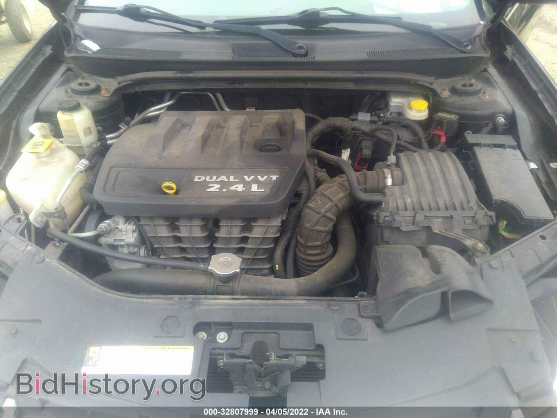 2011 CHRYSLER 200 - VIN: 1C3BC2EB8BN624032 - Photo 10