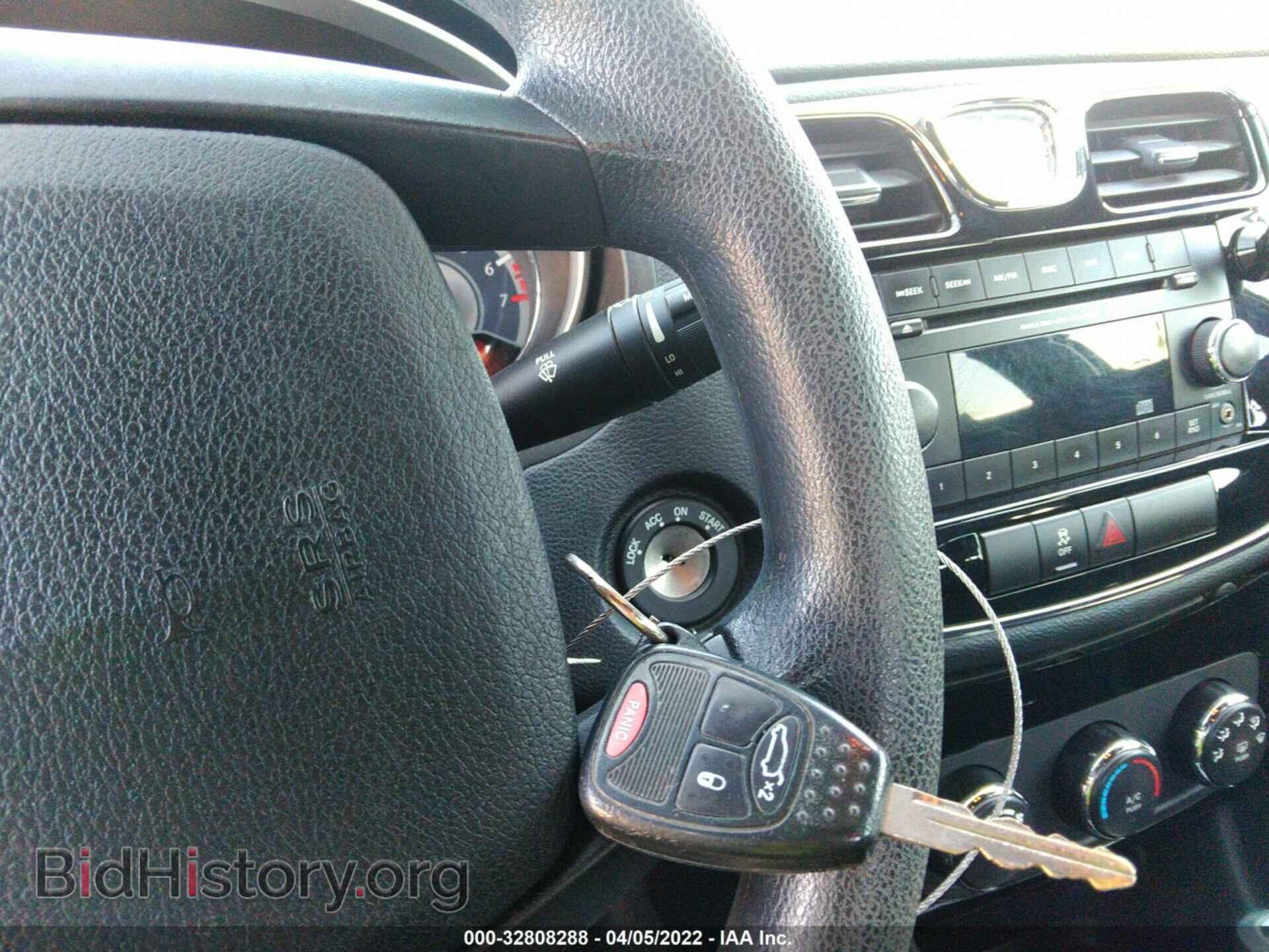 2012 CHRYSLER 200 - VIN: 1C3CCBAB6CN261810 - Фото 11