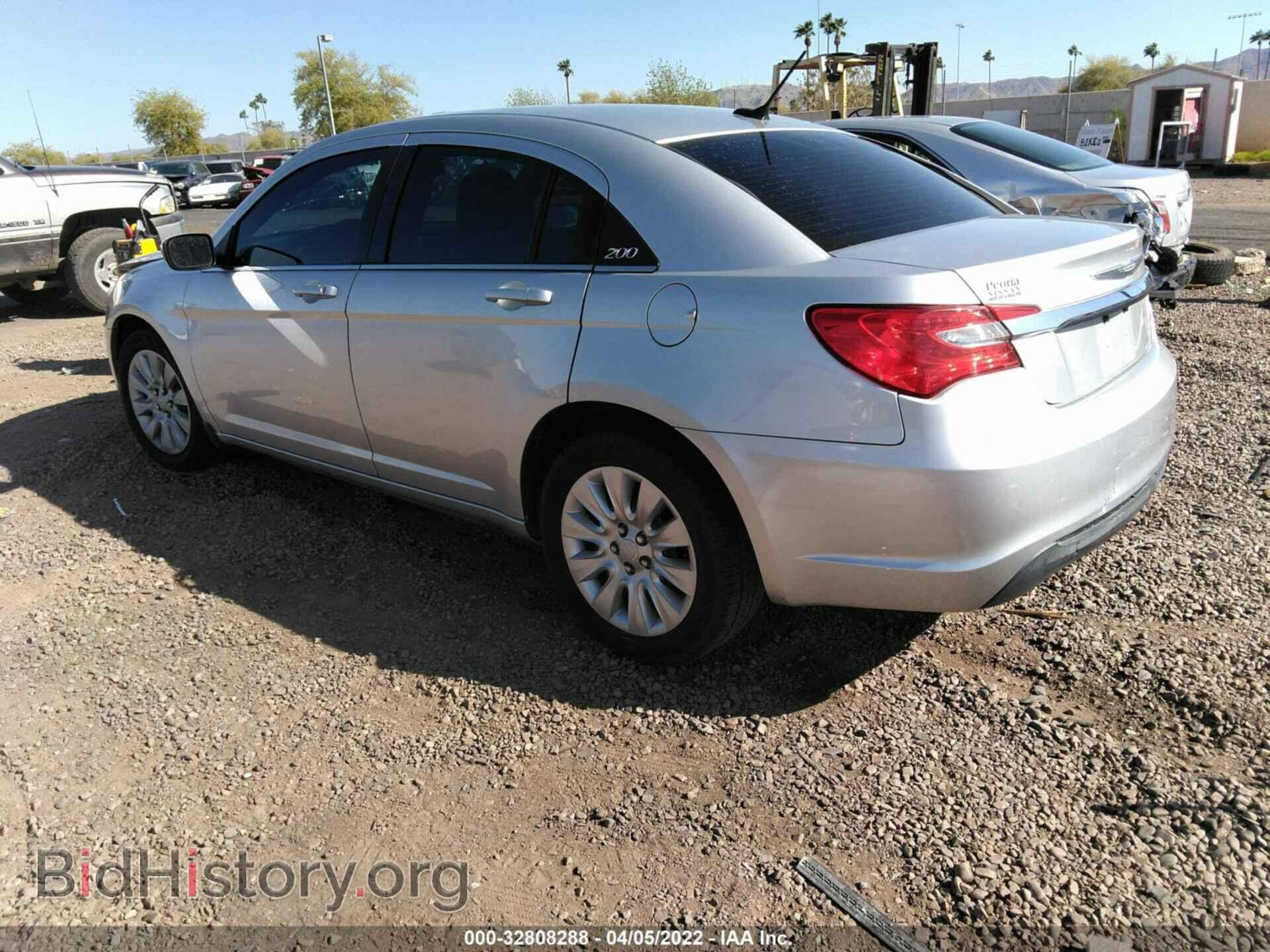 2012 CHRYSLER 200 - VIN: 1C3CCBAB6CN261810 - Фото 3