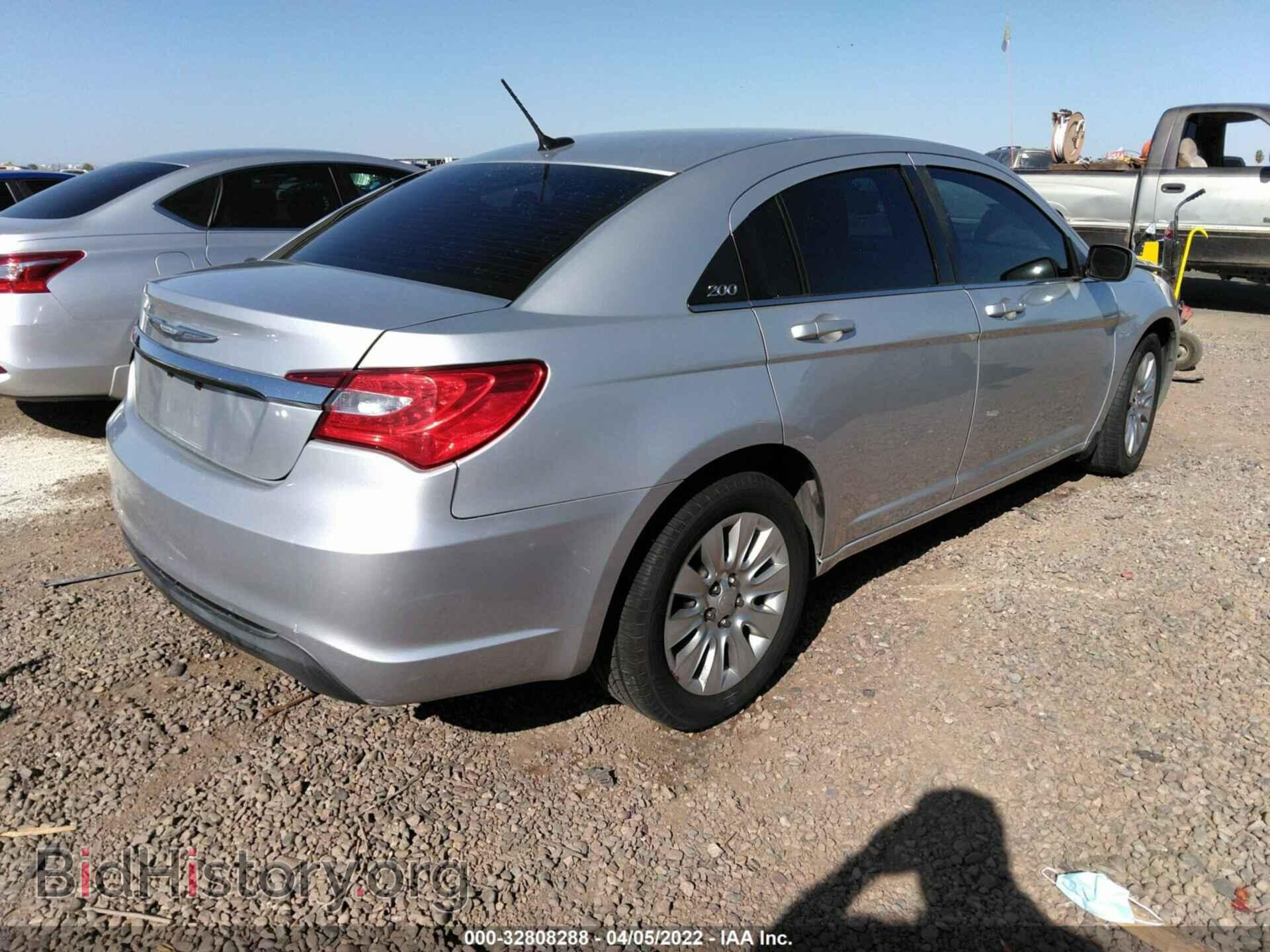 2012 CHRYSLER 200 - VIN: 1C3CCBAB6CN261810 - Фото 4