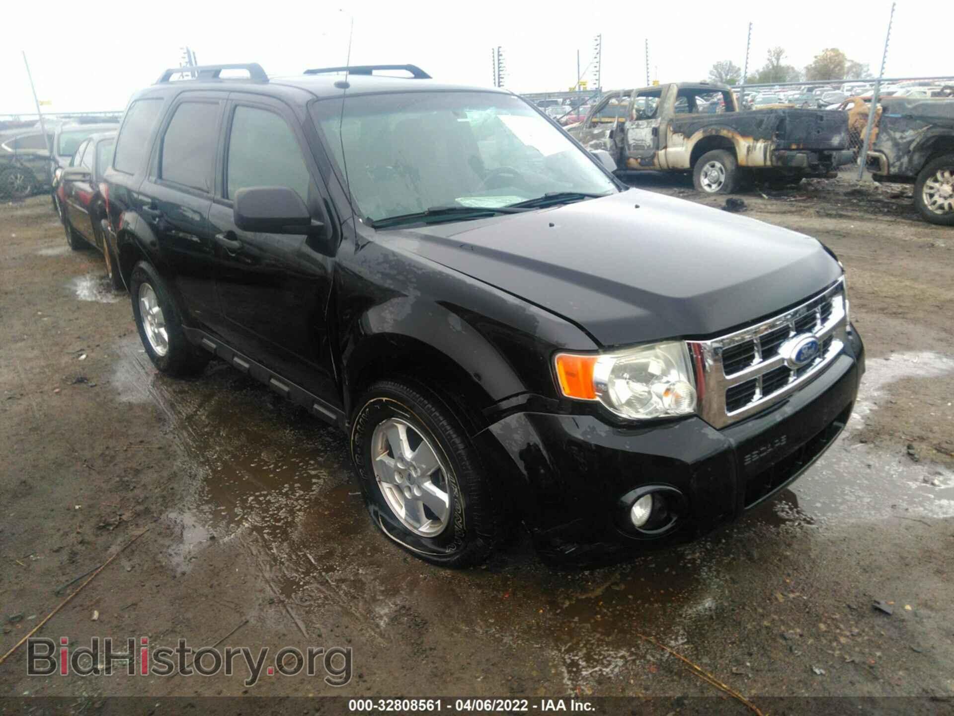 Фотография 1FMCU0DG3AKD25901 - FORD ESCAPE 2010