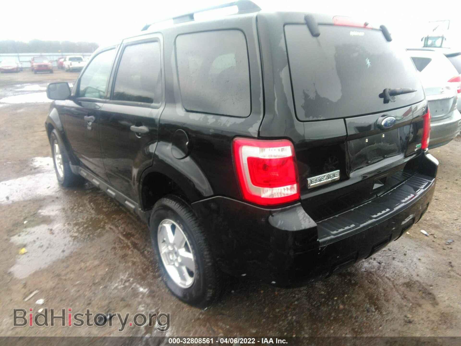 2010 FORD ESCAPE - VIN: 1FMCU0DG3AKD25901 - Фото 3