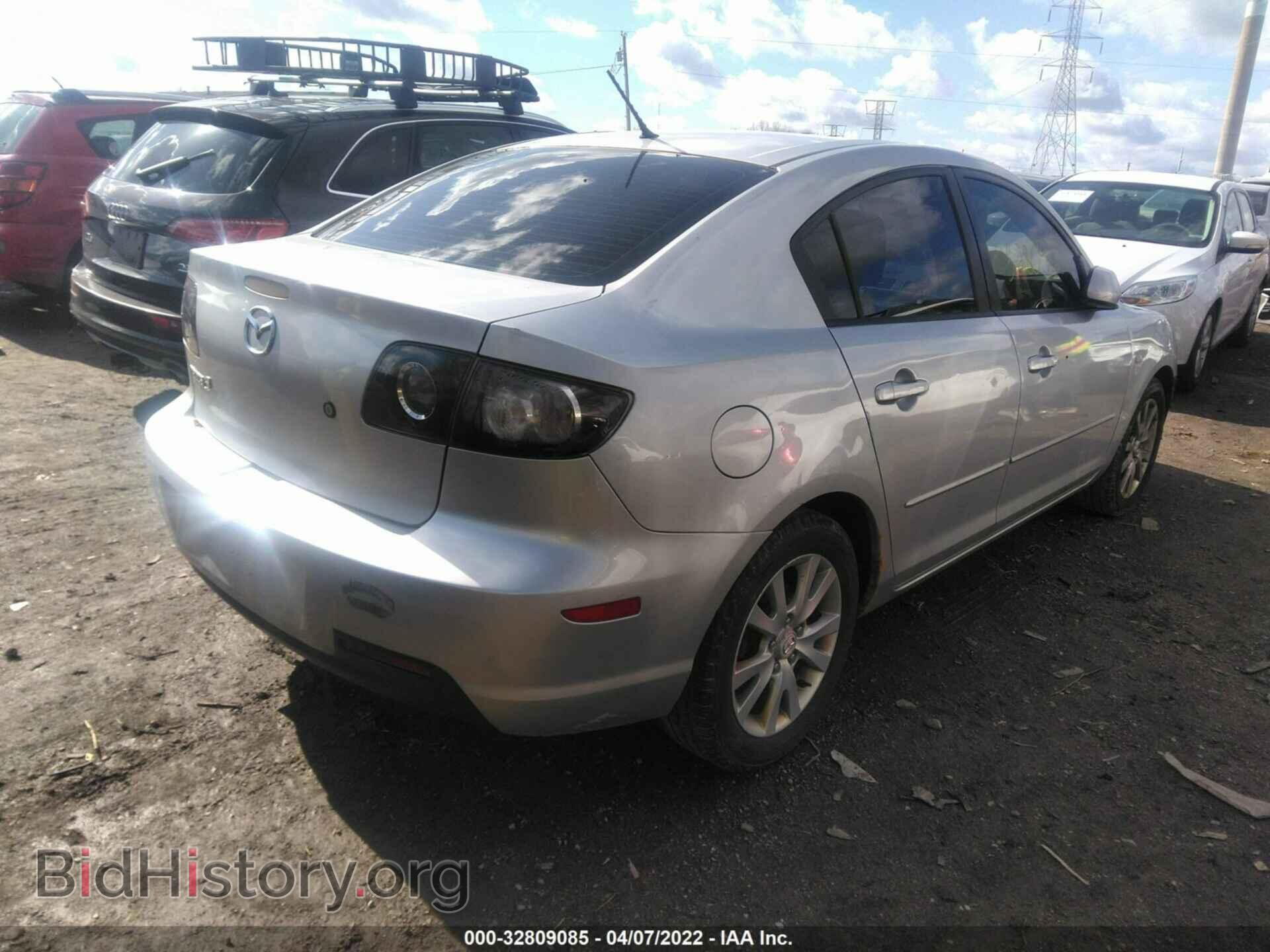2007 MAZDA MAZDA3 - VIN: JM1BK12F571637531 - Фото 4
