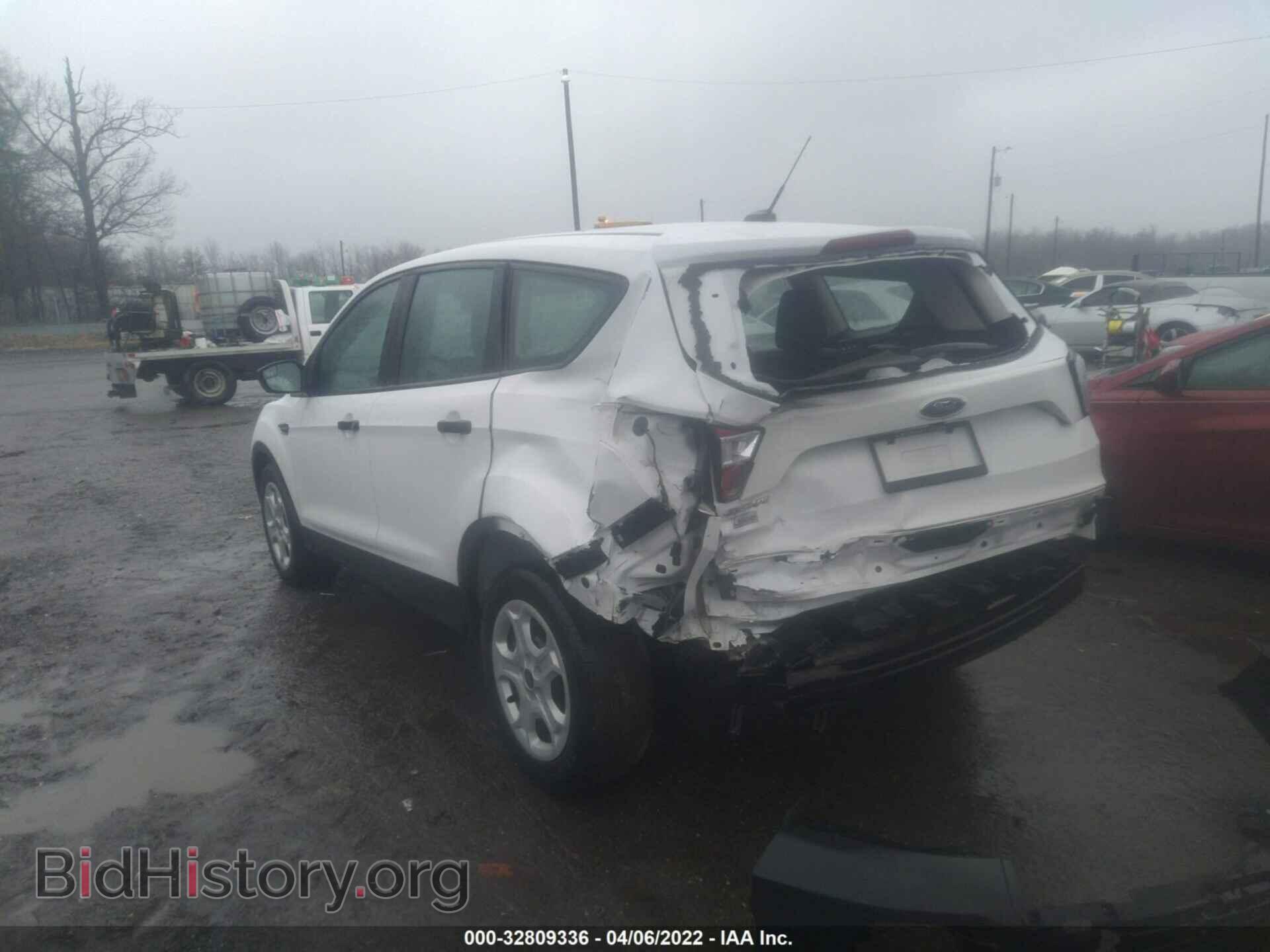 2017 FORD ESCAPE - VIN: 1FMCU0F76HUC73885 - Фото 3