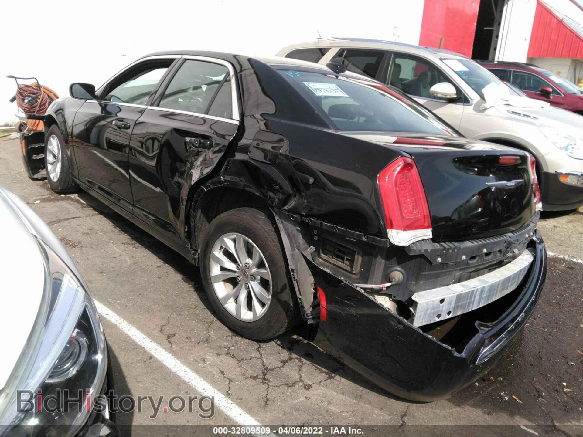 2015 CHRYSLER 300 - VIN: 2C3CCAAG3FH810480 - Фото 3