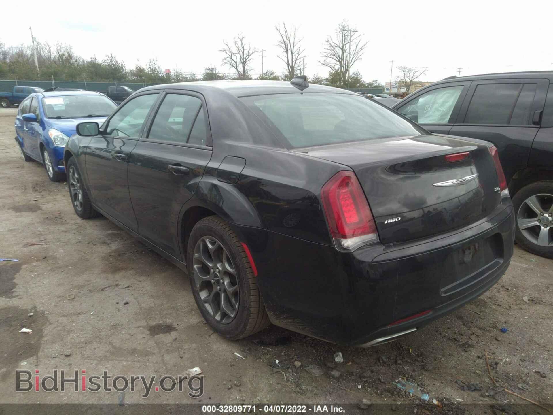 2015 CHRYSLER 300 - VIN: 2C3CCAGG0FH923164 - Фото 3