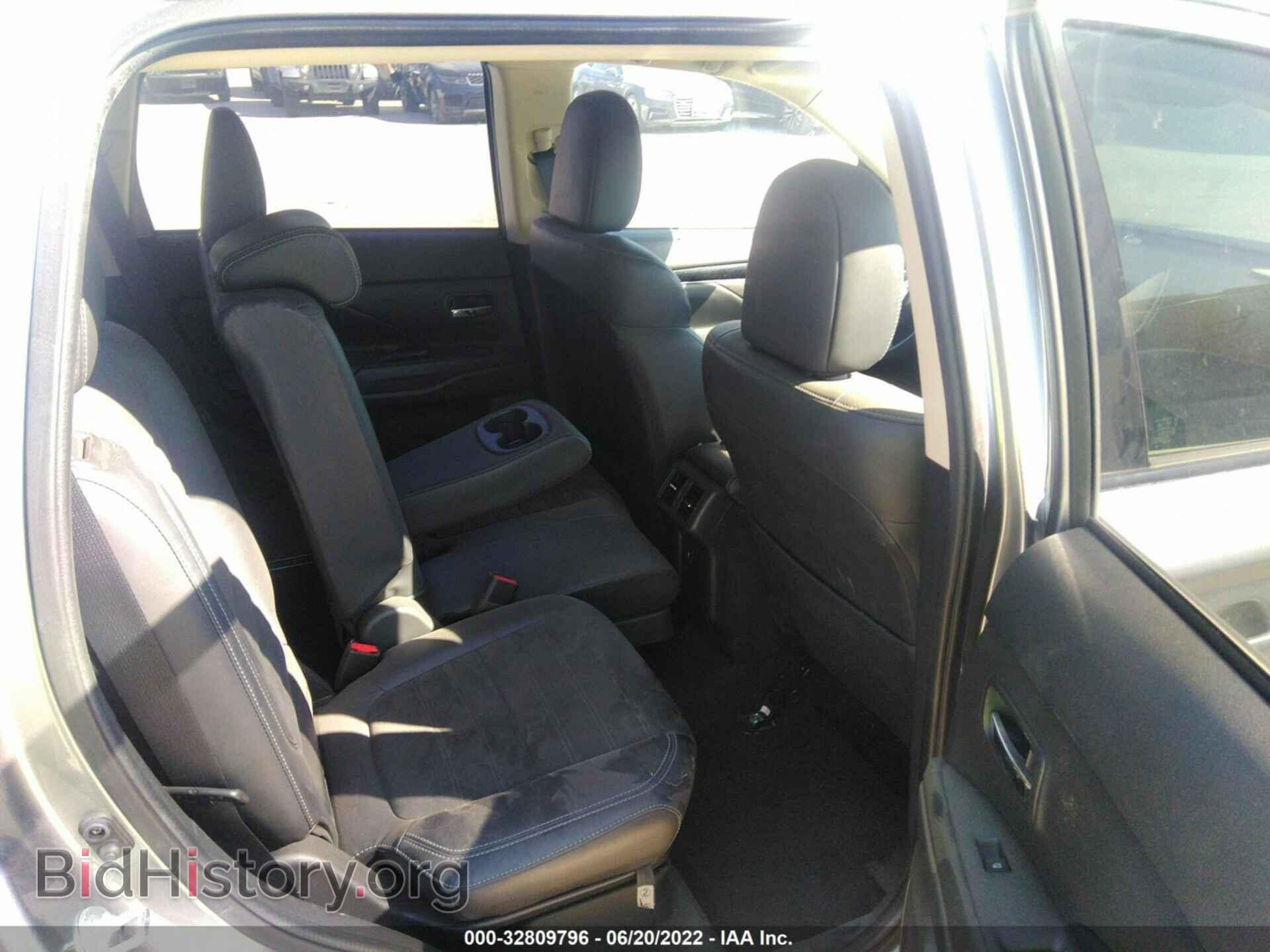 2019 MITSUBISHI OUTLANDER - VIN: JA4AD3A32KZ055674 - Фото 8