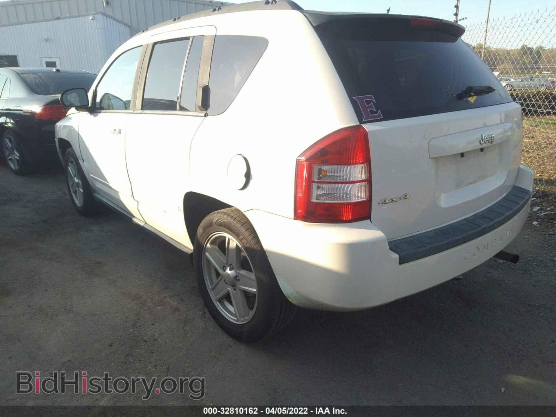 2010 JEEP COMPASS - VIN: 1J4NF4FB4AD503491 - Фото 3