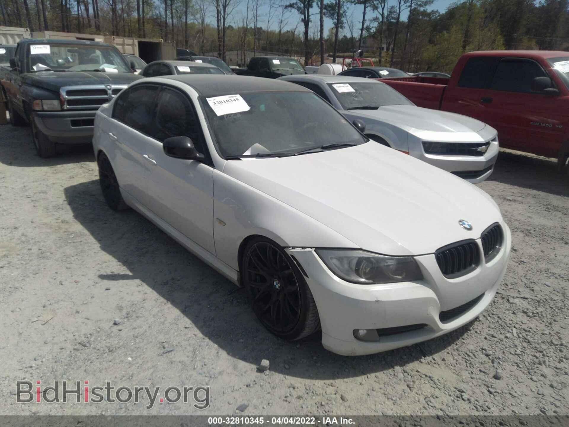 Фотография WBAPH7C52BE681613 - BMW 3 SERIES 2011