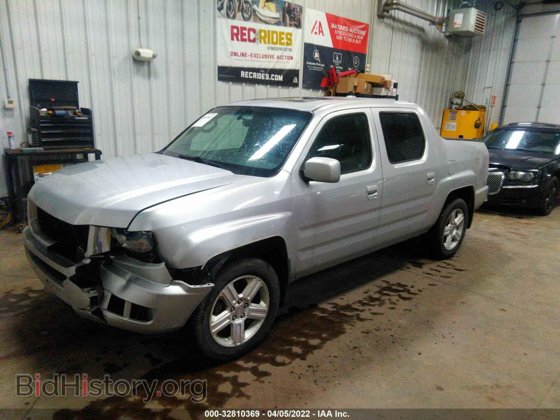 2011 HONDA RIDGELINE - VIN: 5FPYK1F51BB004768 - Фото 2