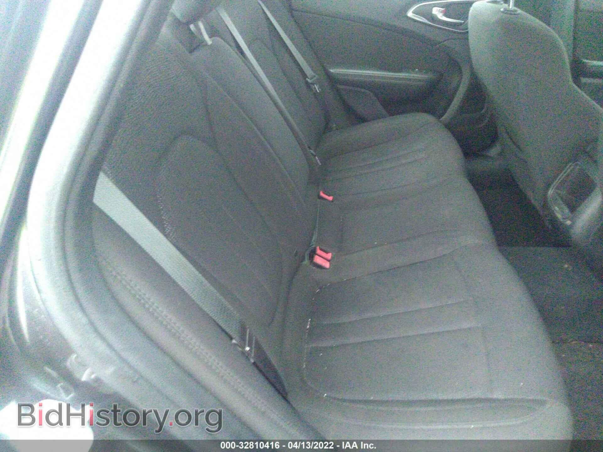 2015 CHRYSLER 200 - VIN: 1C3CCCAB1FN526241 - Фото 8