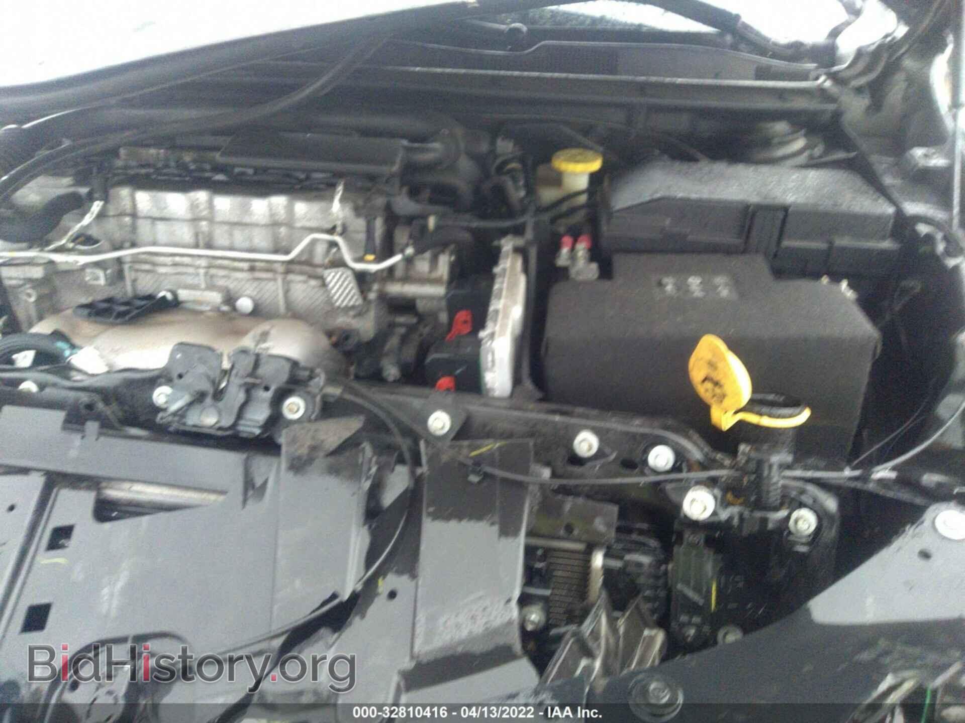 2015 CHRYSLER 200 - VIN: 1C3CCCAB1FN526241 - Фото 10